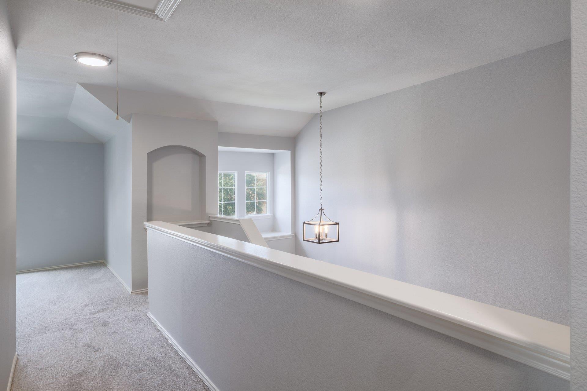 20516 Farm Pond LN
