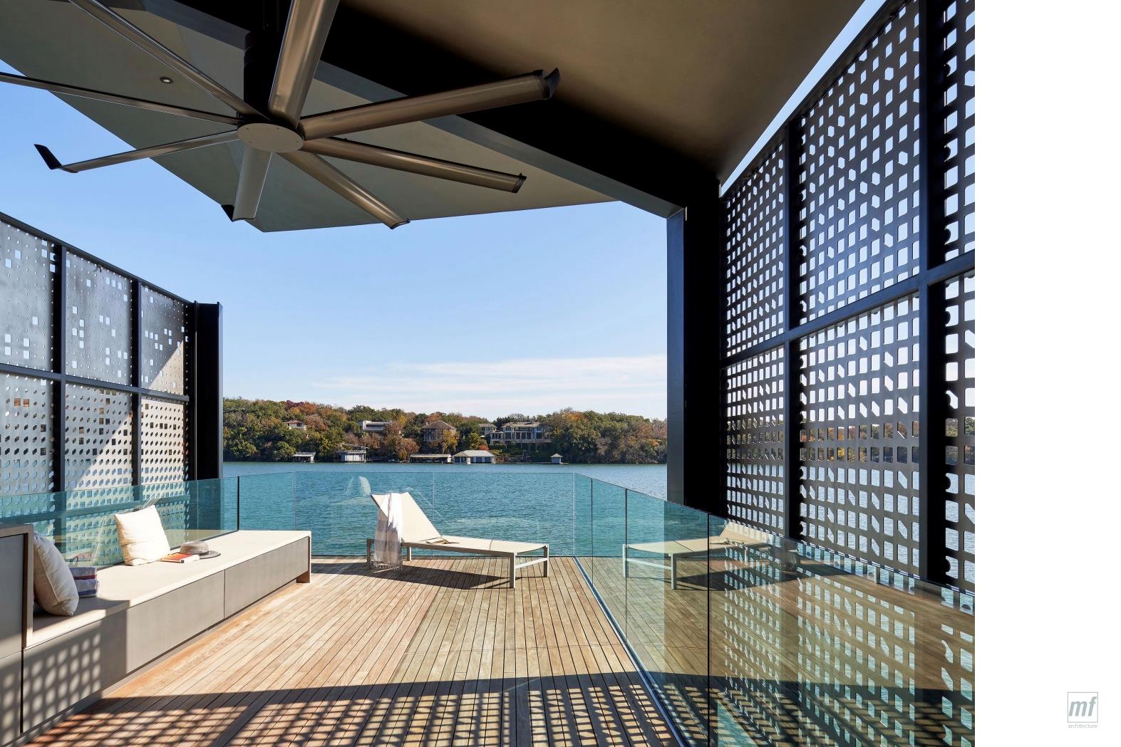 2007 Lakeshore DR