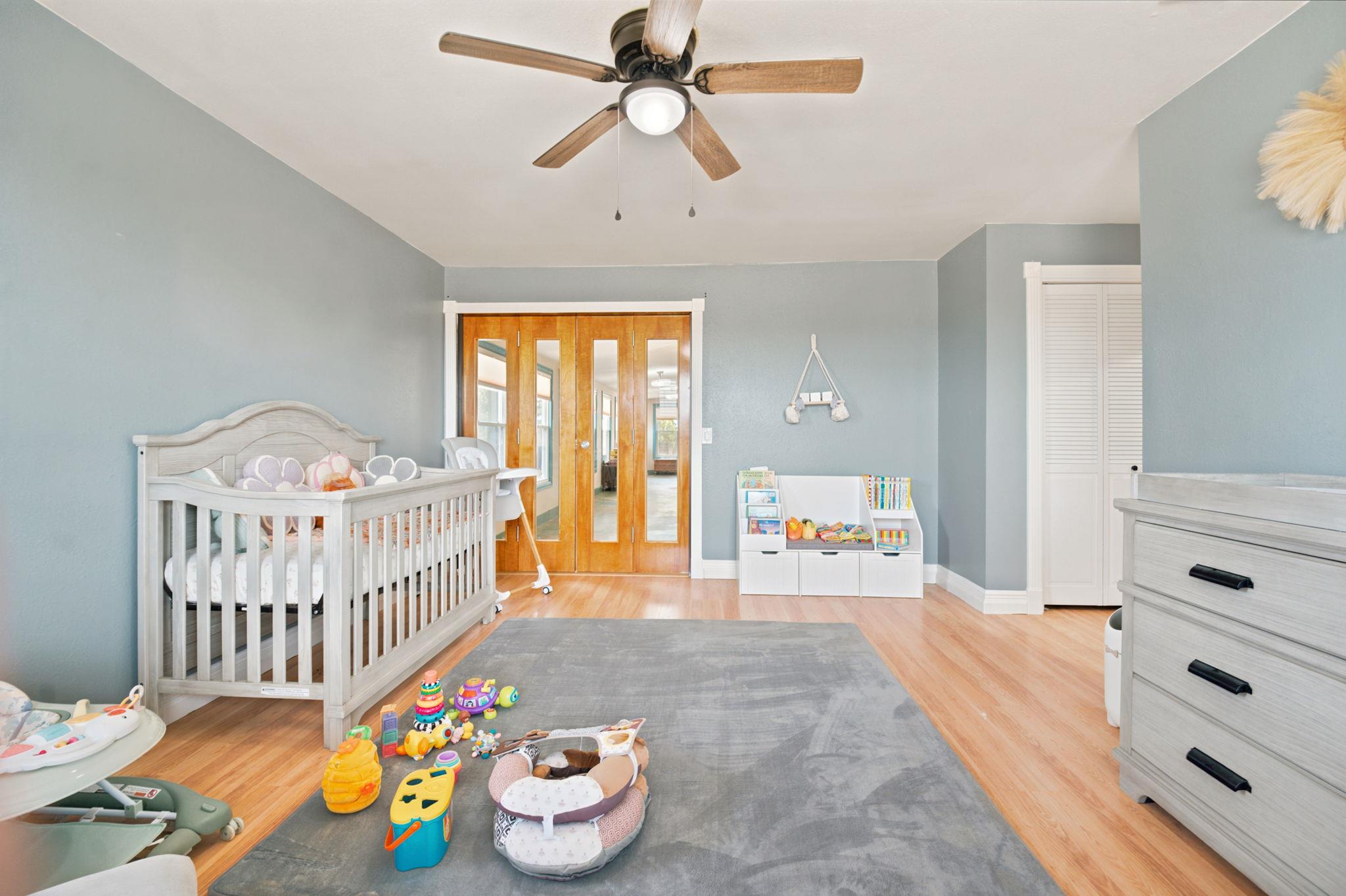 114 Pinedale DR