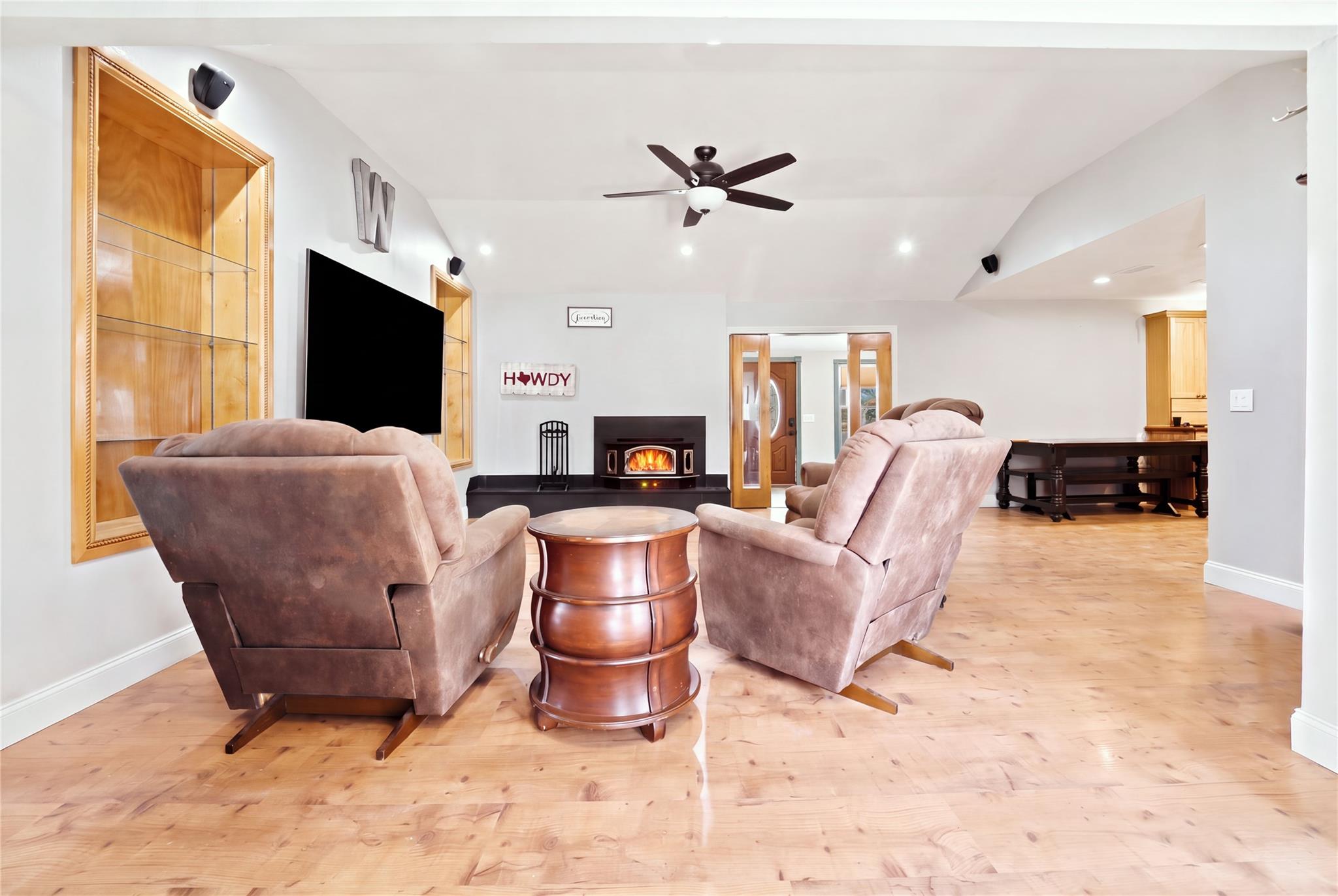 114 Pinedale DR