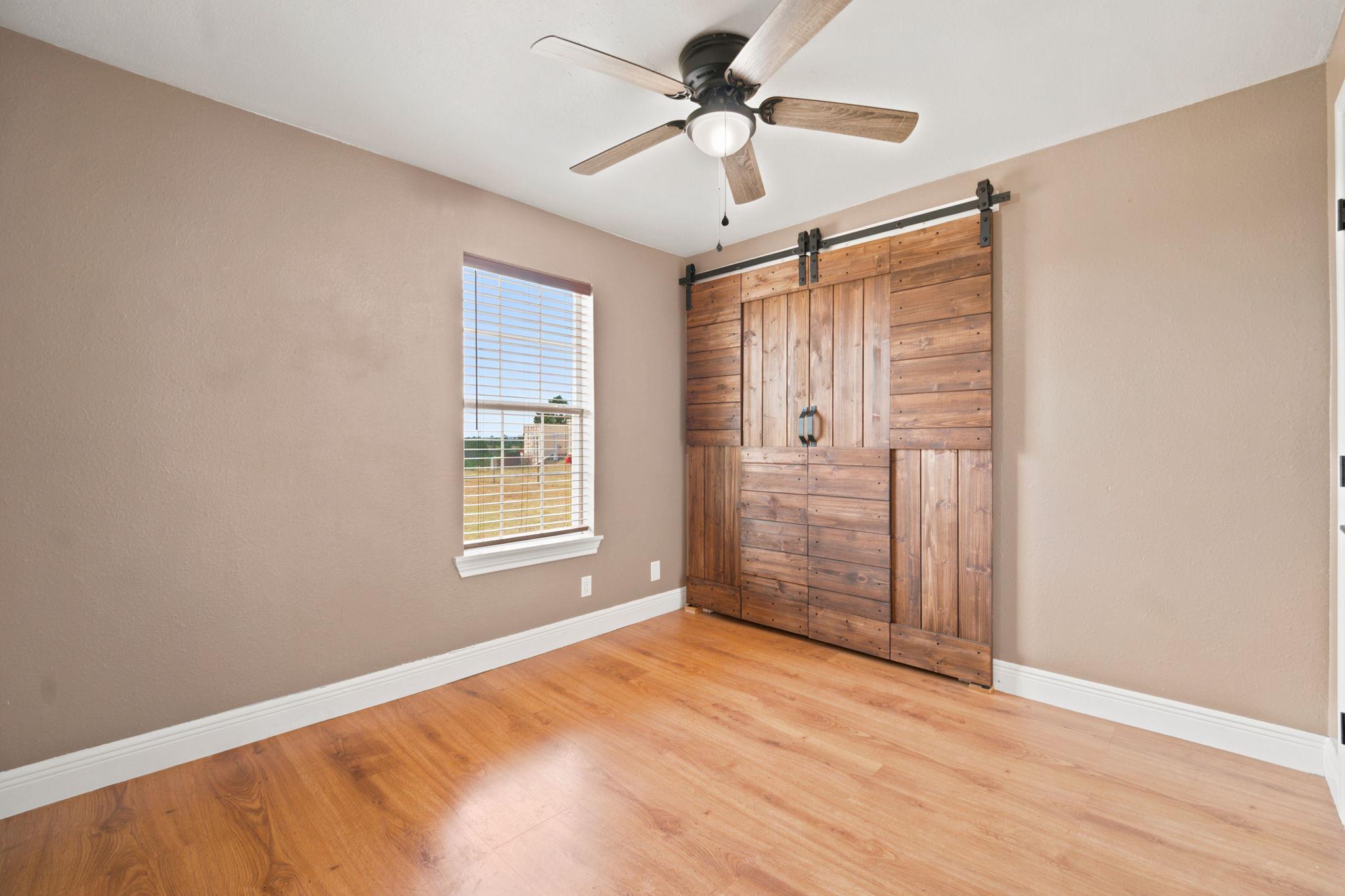 114 Pinedale DR