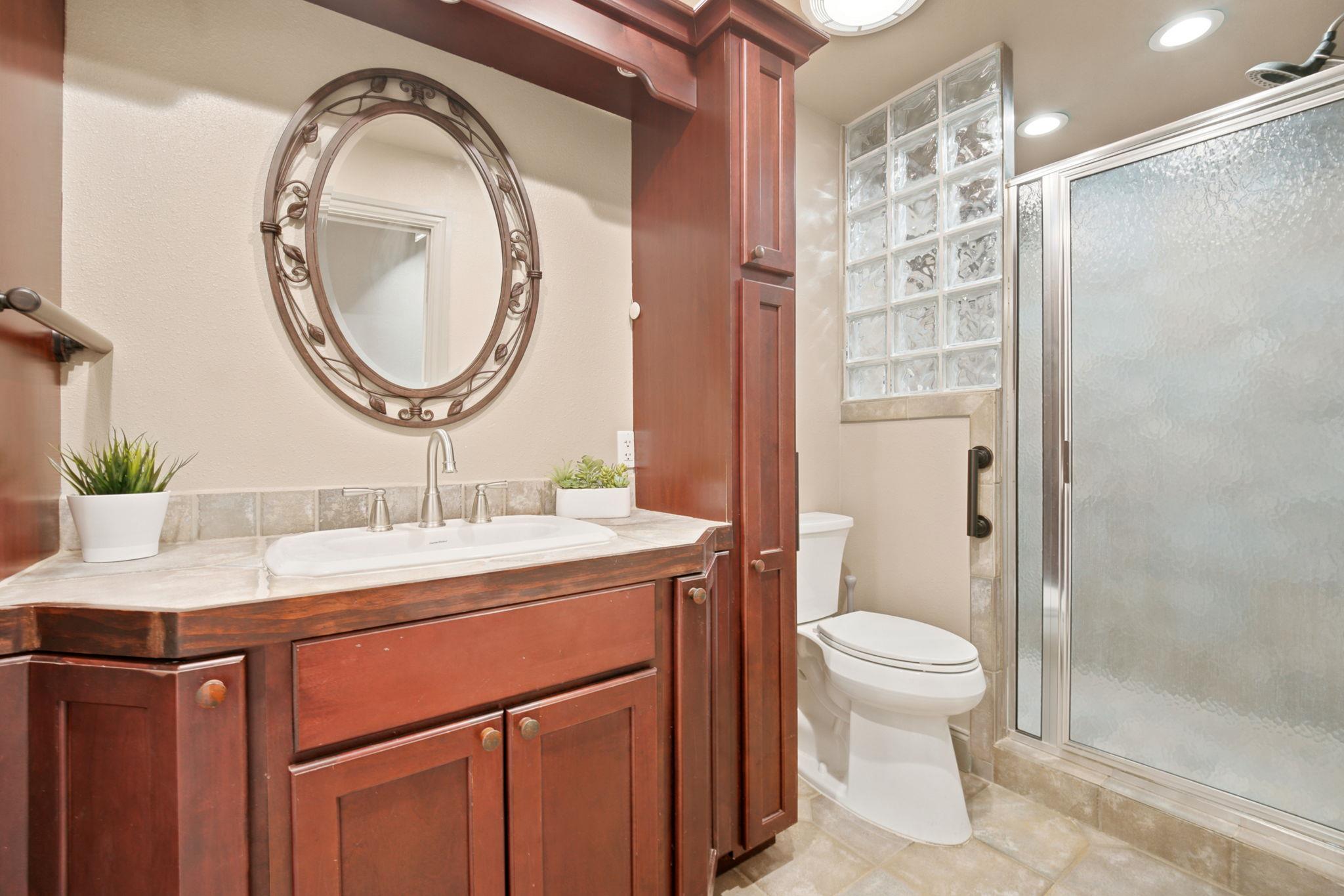 114 Pinedale DR