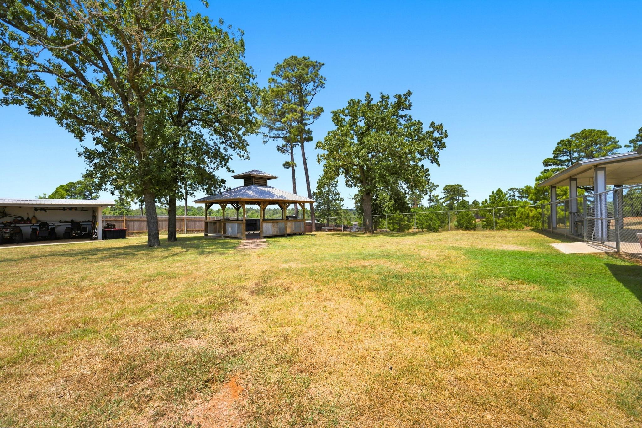 114 Pinedale DR