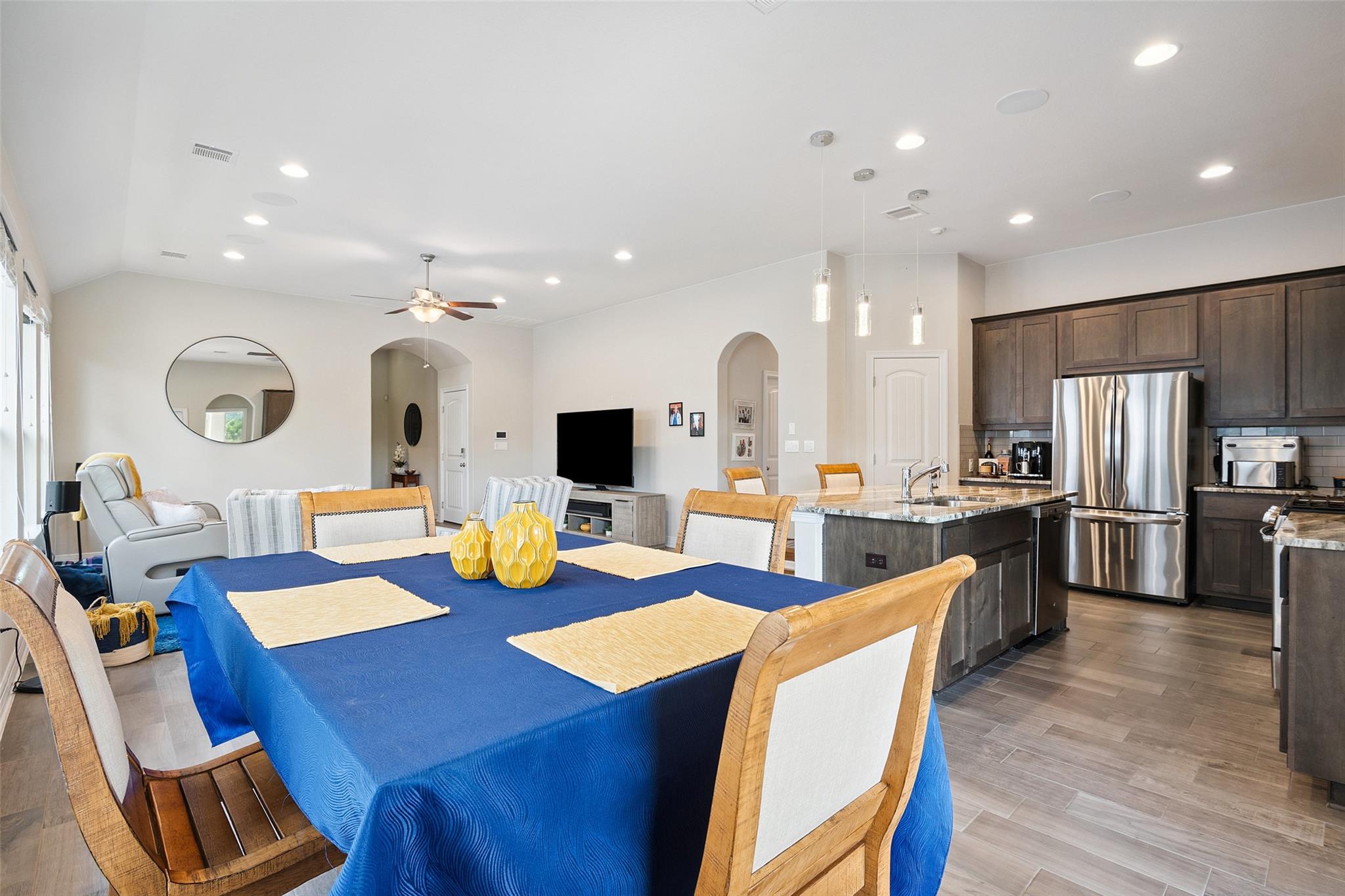 6724 Llano Stage TRL