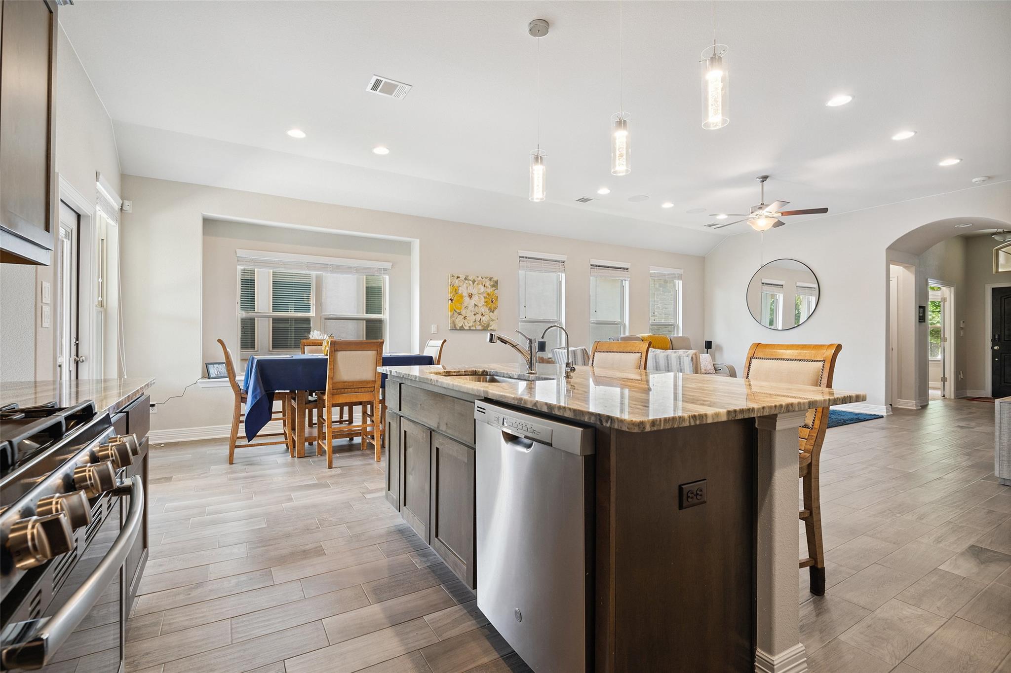 6724 Llano Stage TRL