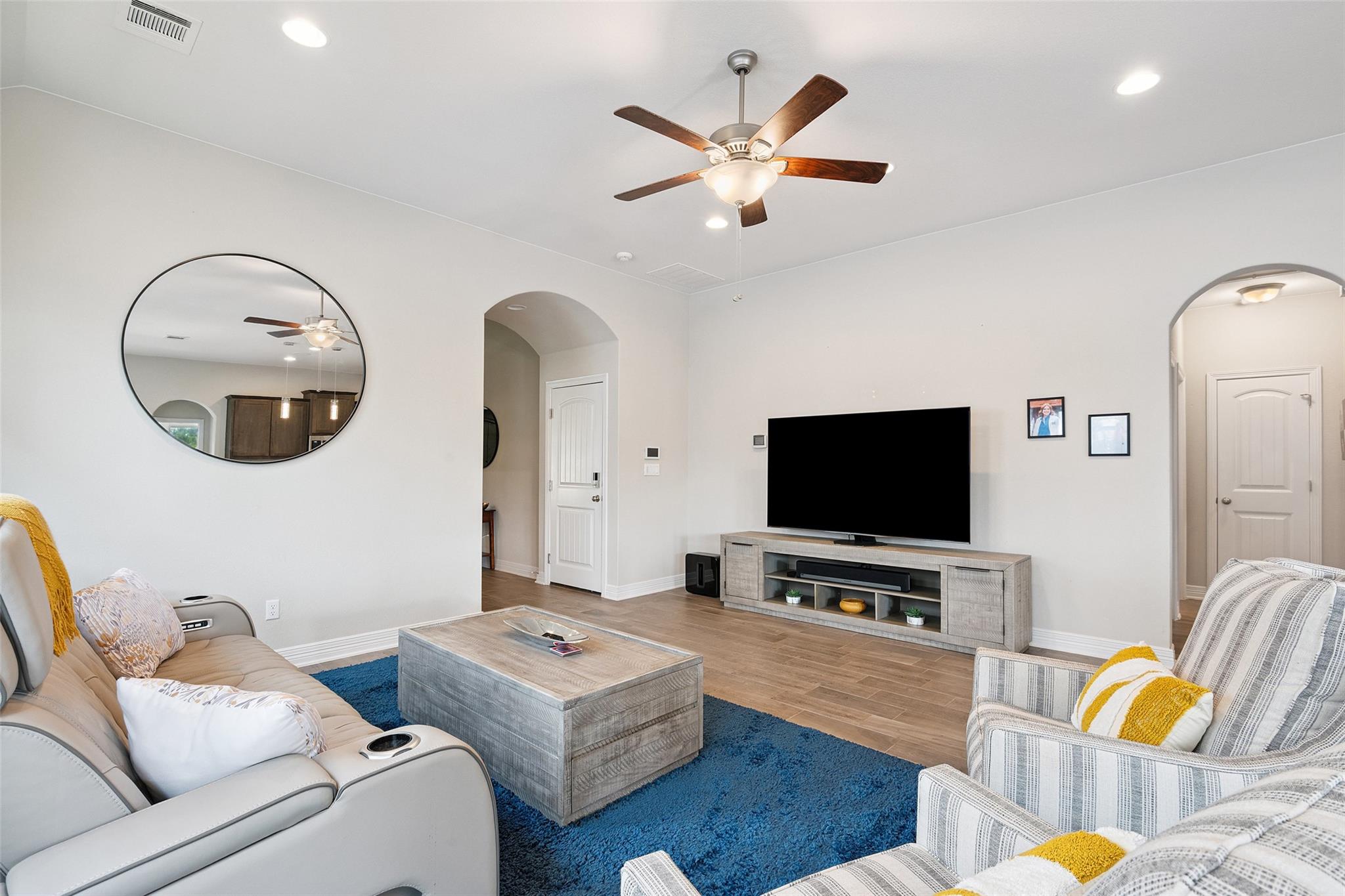 6724 Llano Stage TRL