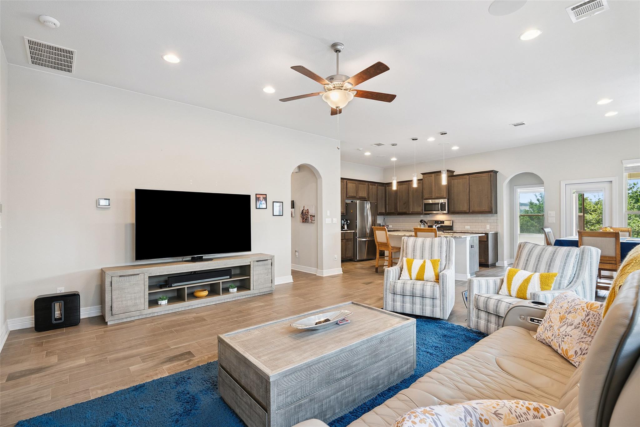 6724 Llano Stage TRL