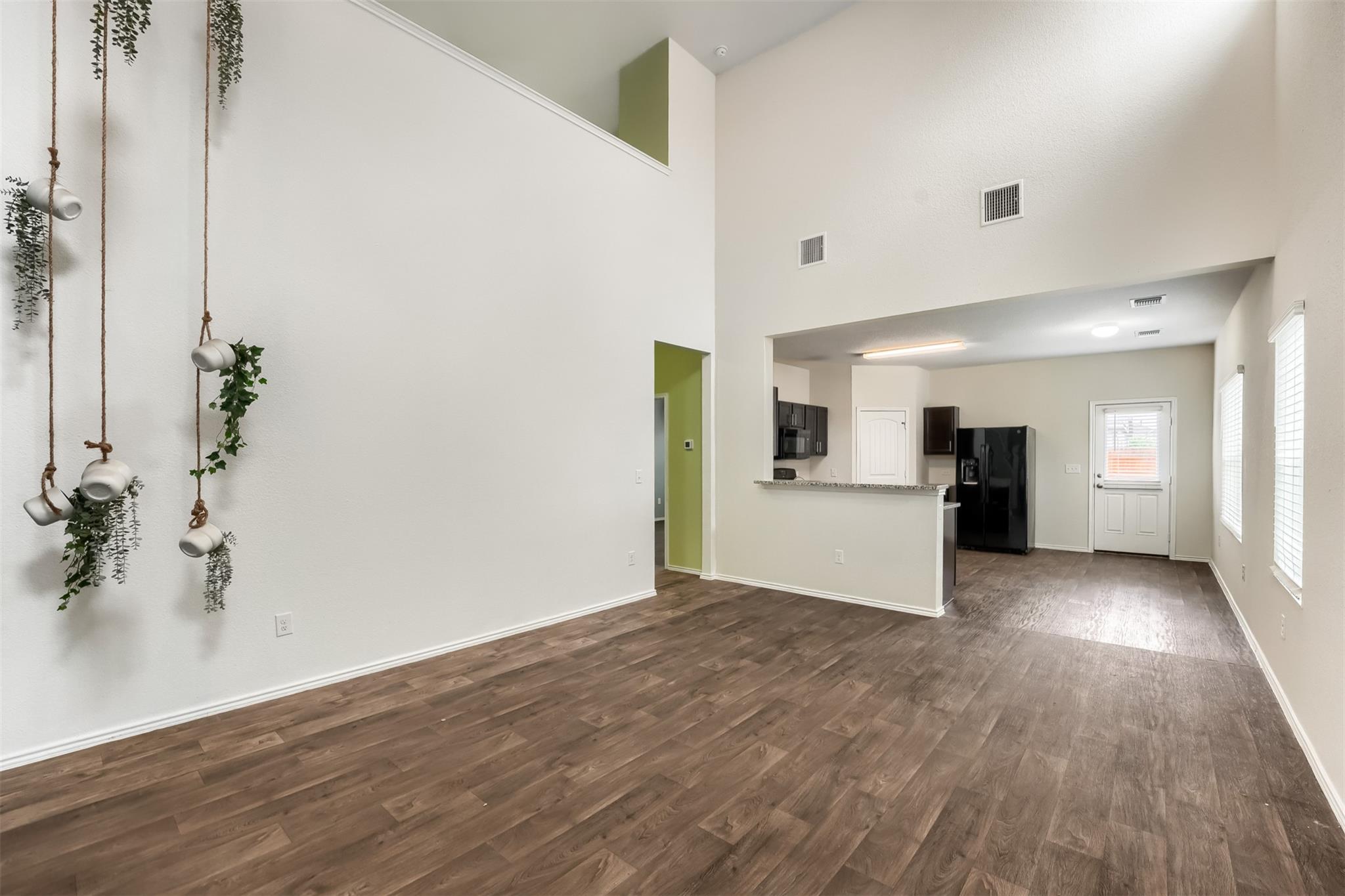 3509 Conyers LN