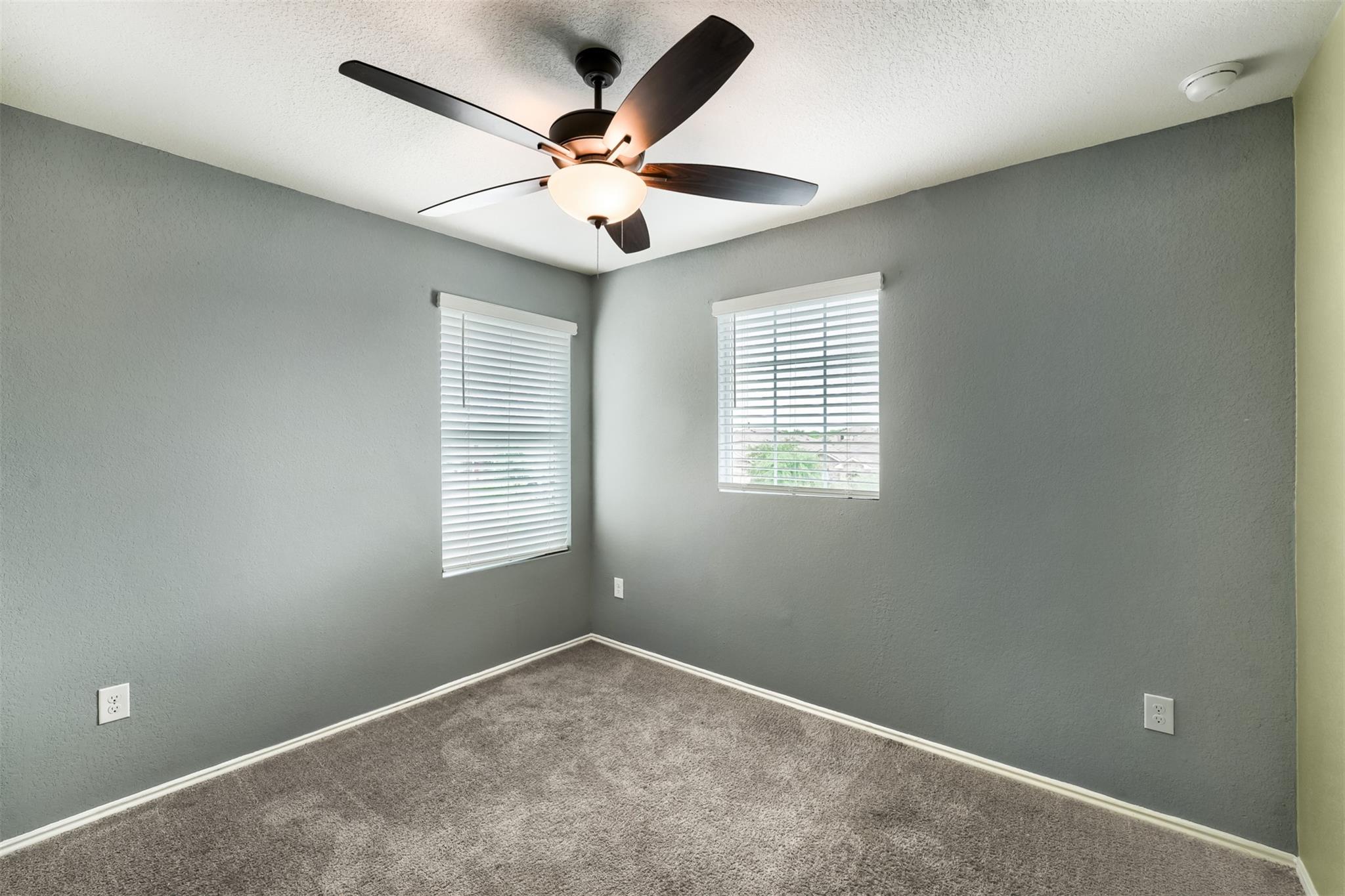 3509 Conyers LN