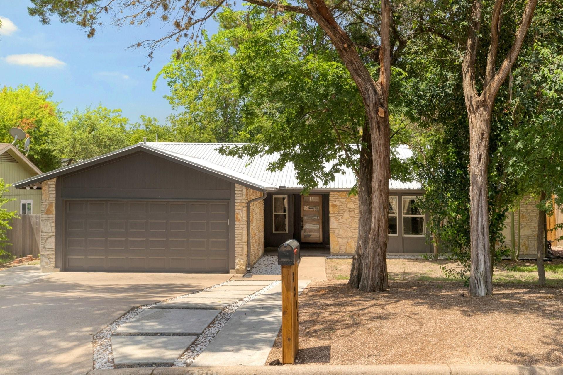 2205 Trede DR