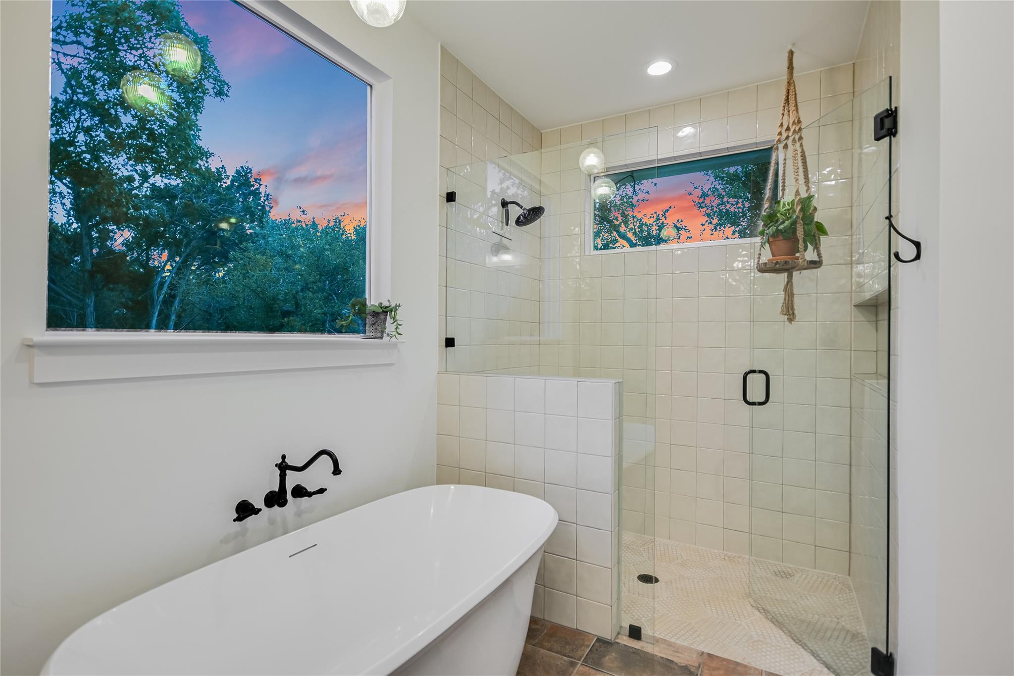 270 RAMBLING OAKS DR