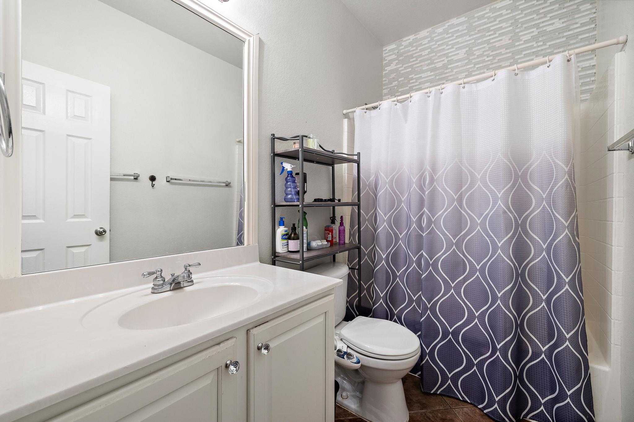 123 Justin Leonard DR