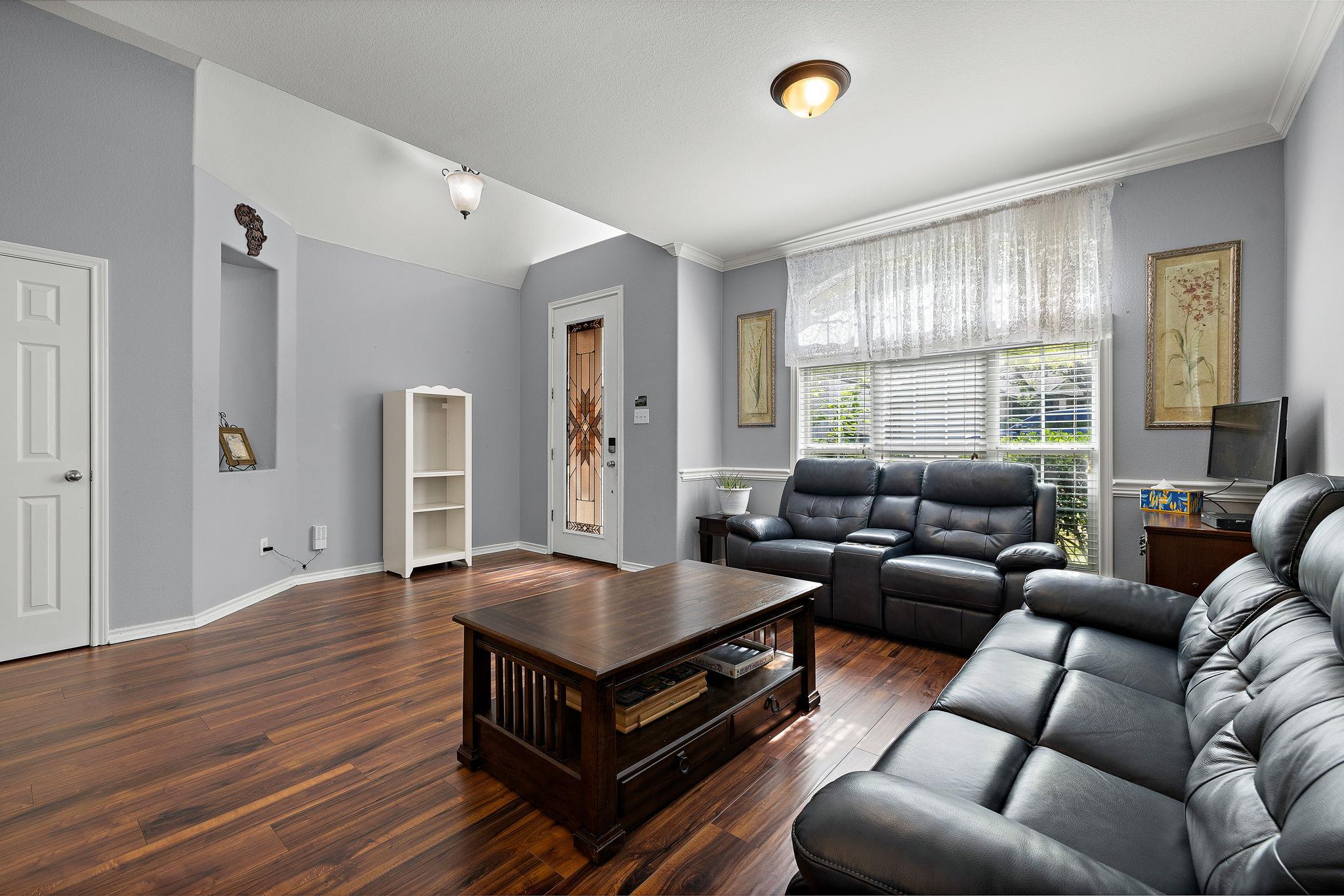 123 Justin Leonard DR
