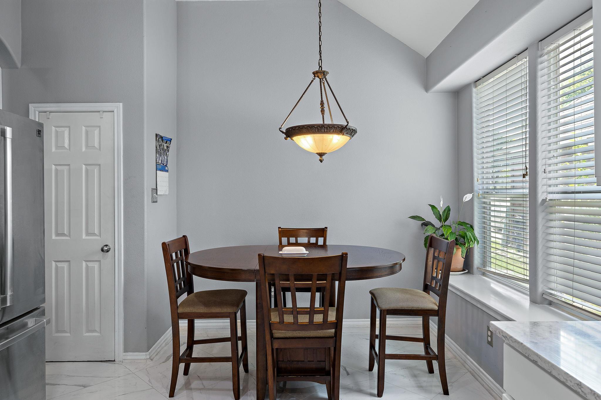 123 Justin Leonard DR