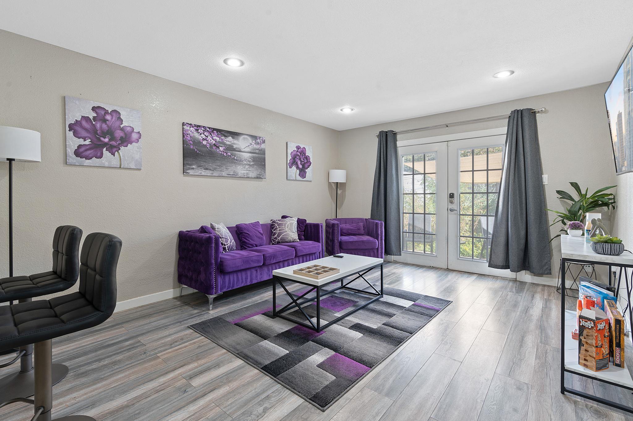 1906 Valley Hill CIR