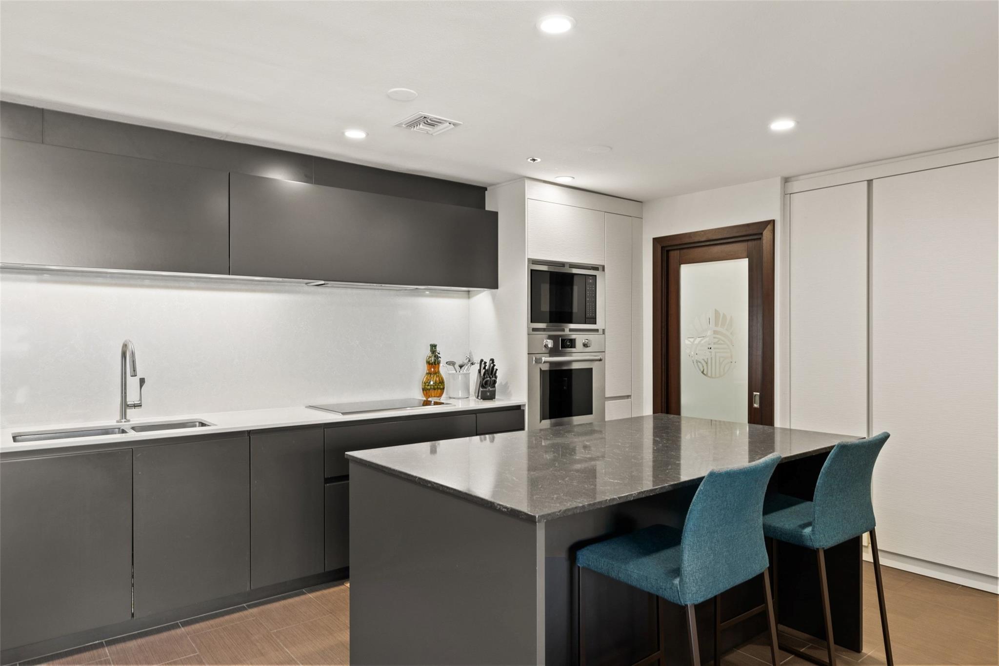 40 N Interstate 35 Unit: 2C1