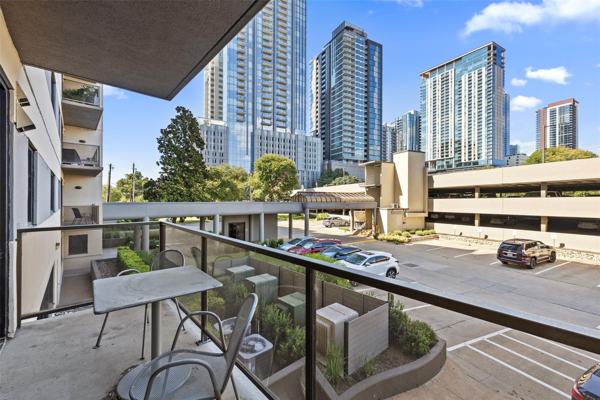 40 N Interstate 35 Unit: 2C1
