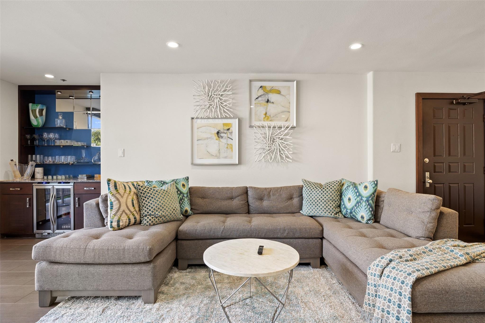 40 N Interstate 35 Unit: 2C1