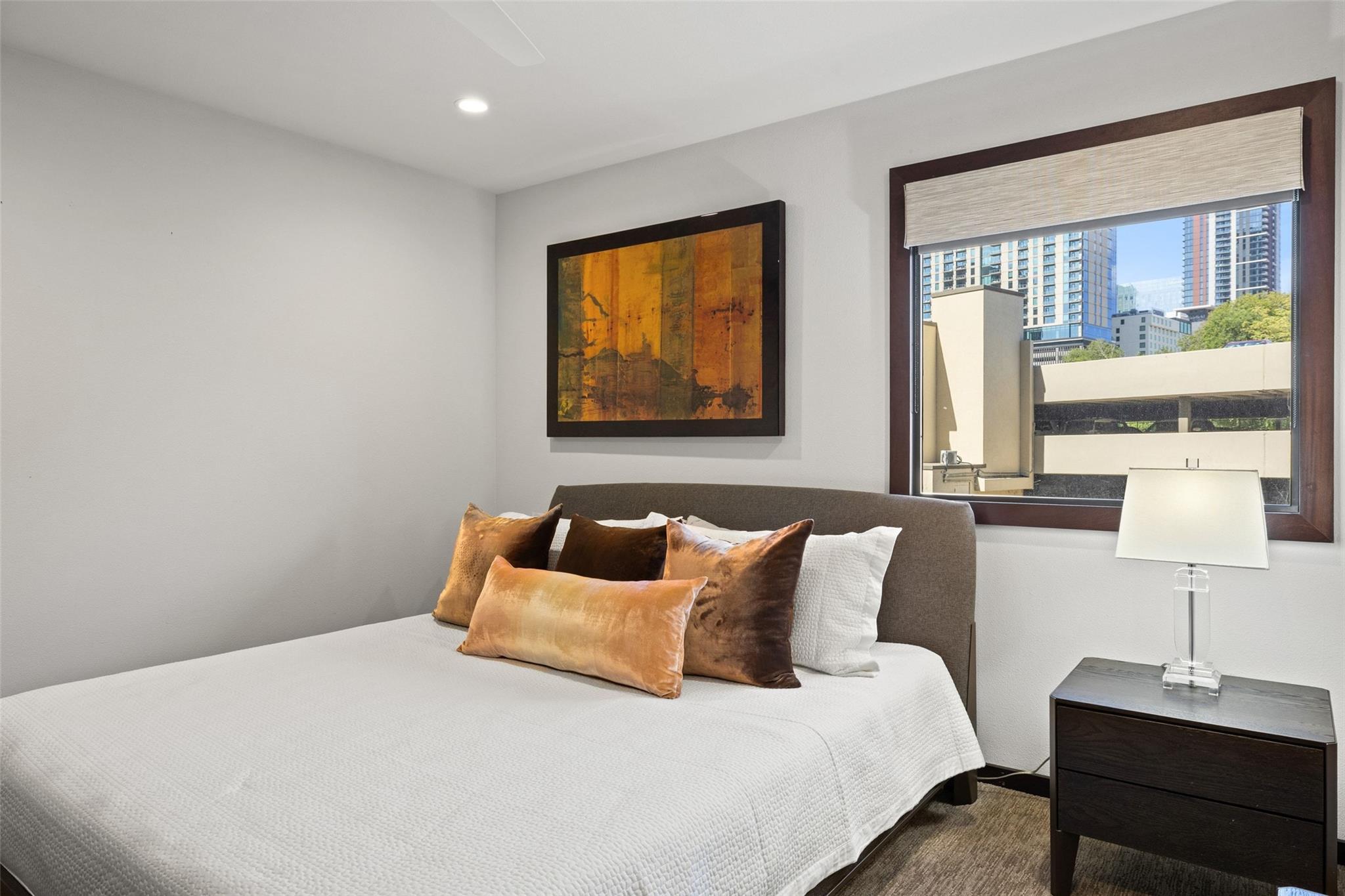 40 N Interstate 35 Unit: 2C1