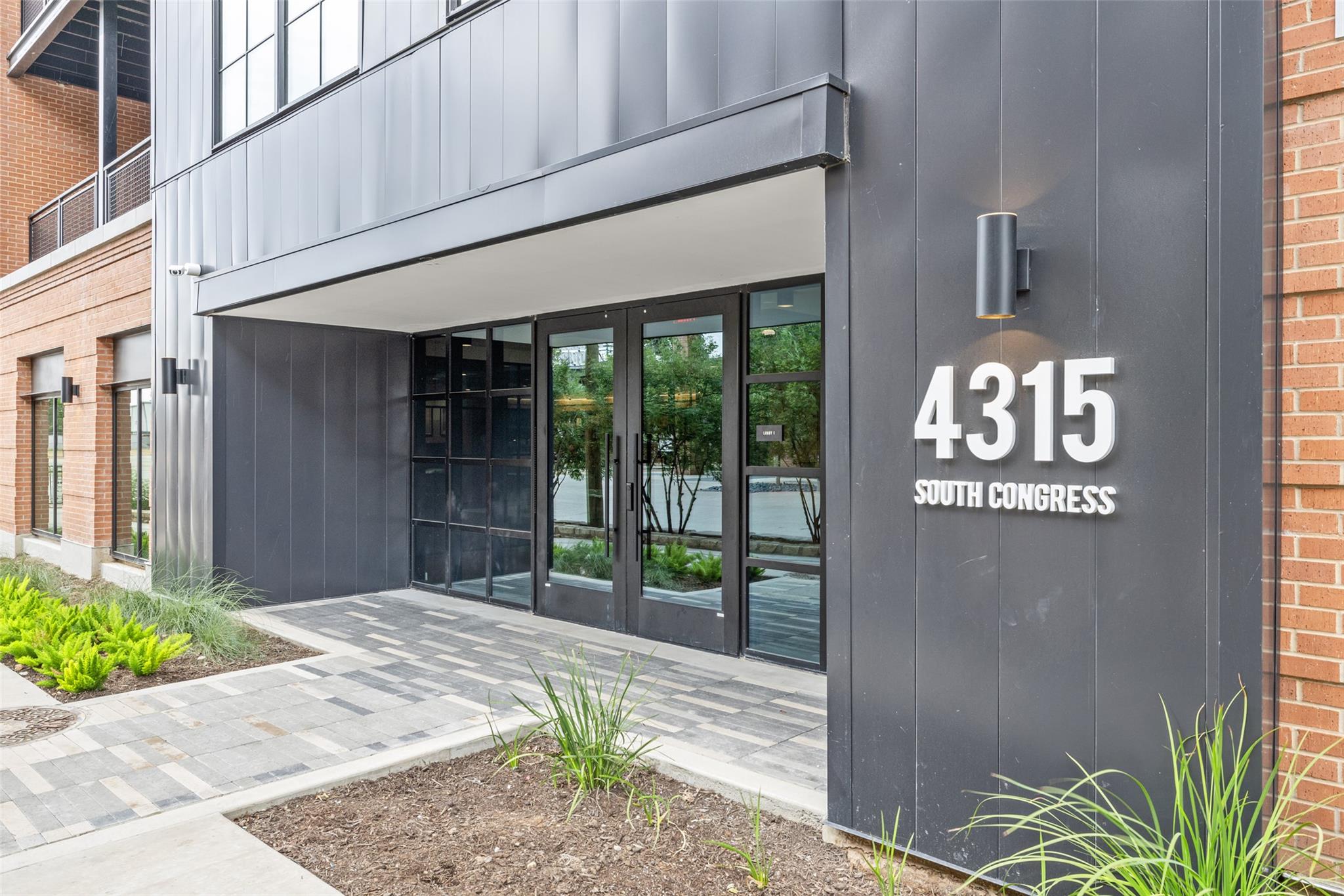 4315 S Congress Ave # 532