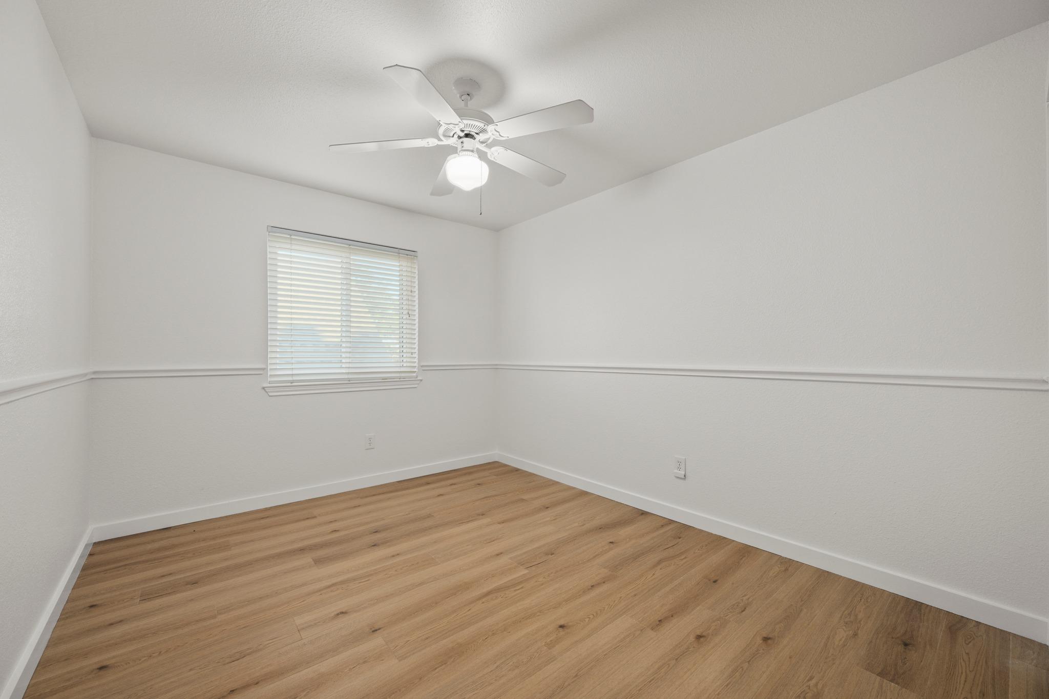 11039 Galleria CV