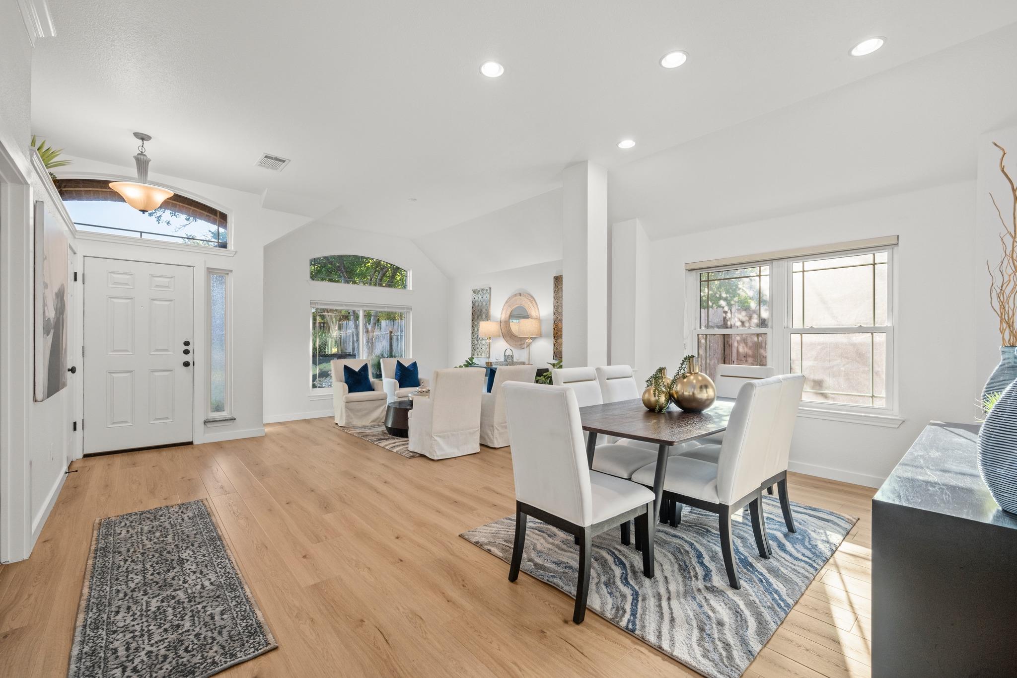 11039 Galleria CV