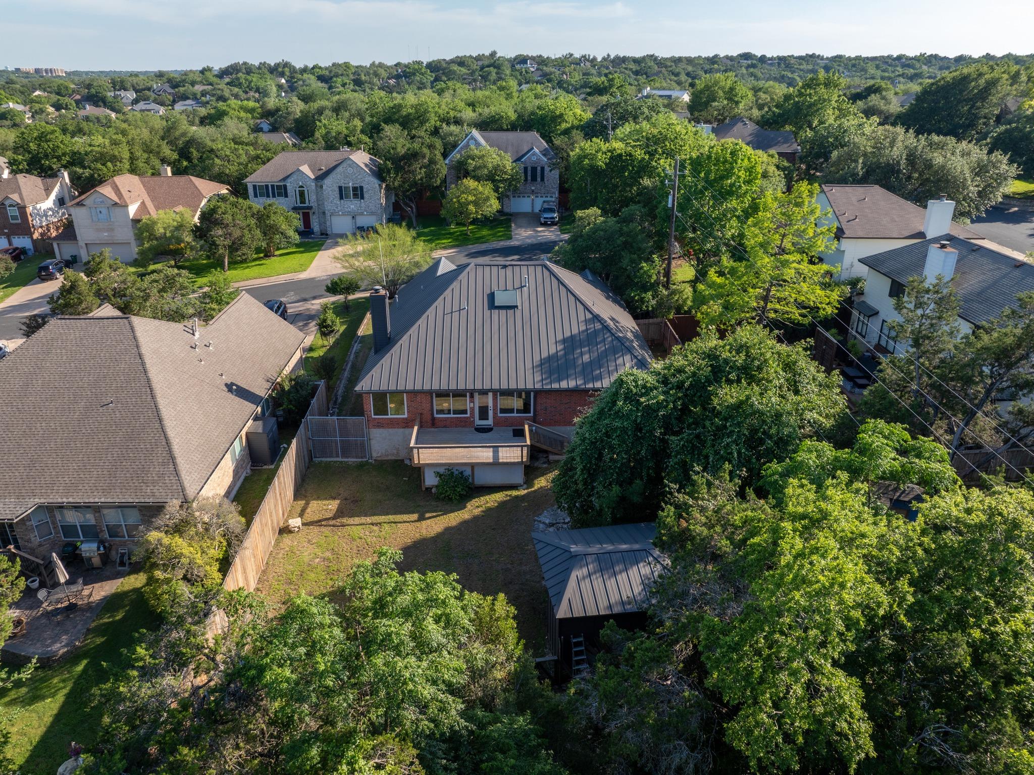 11039 Galleria CV