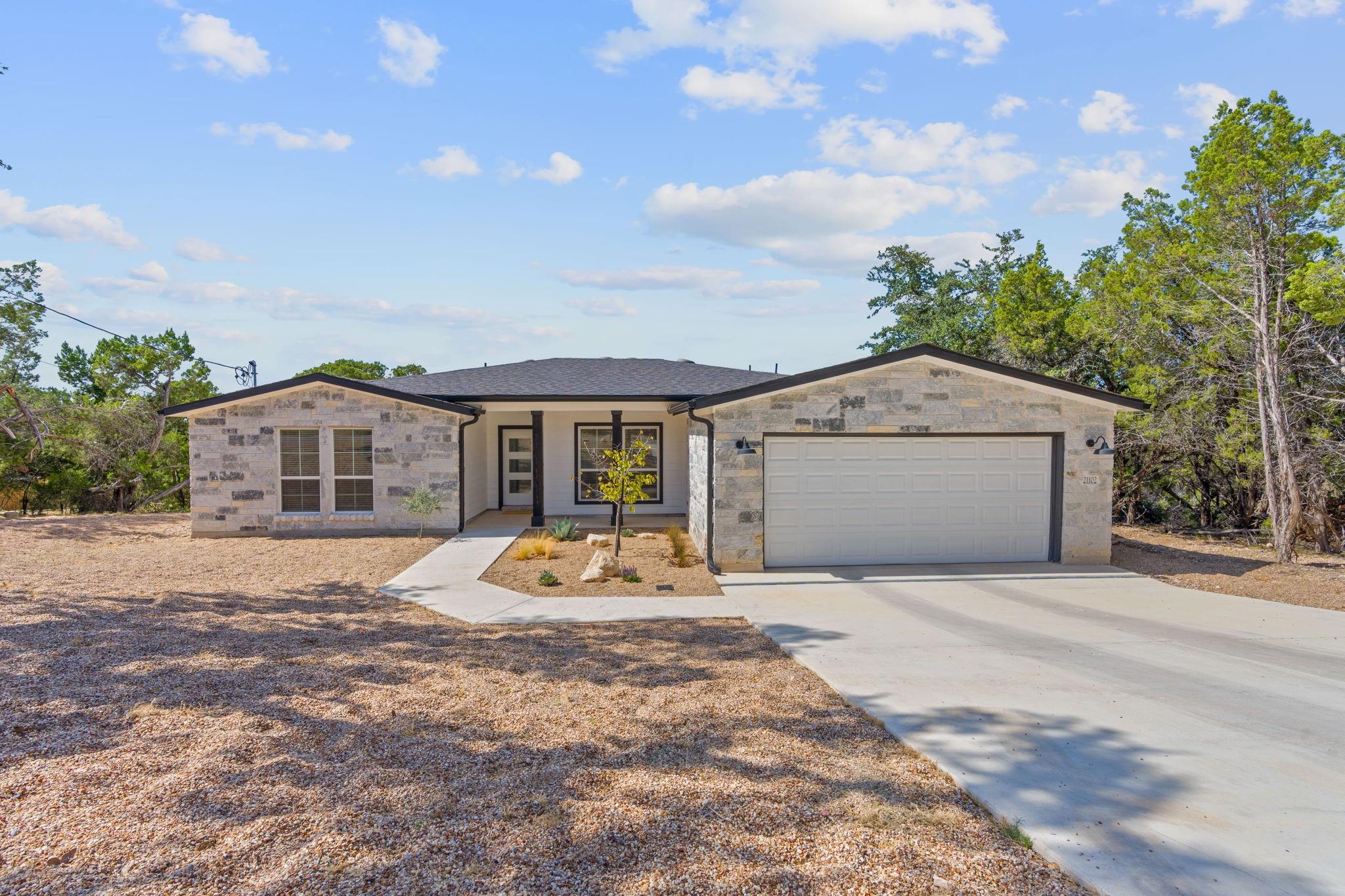 21102 Brewer LN