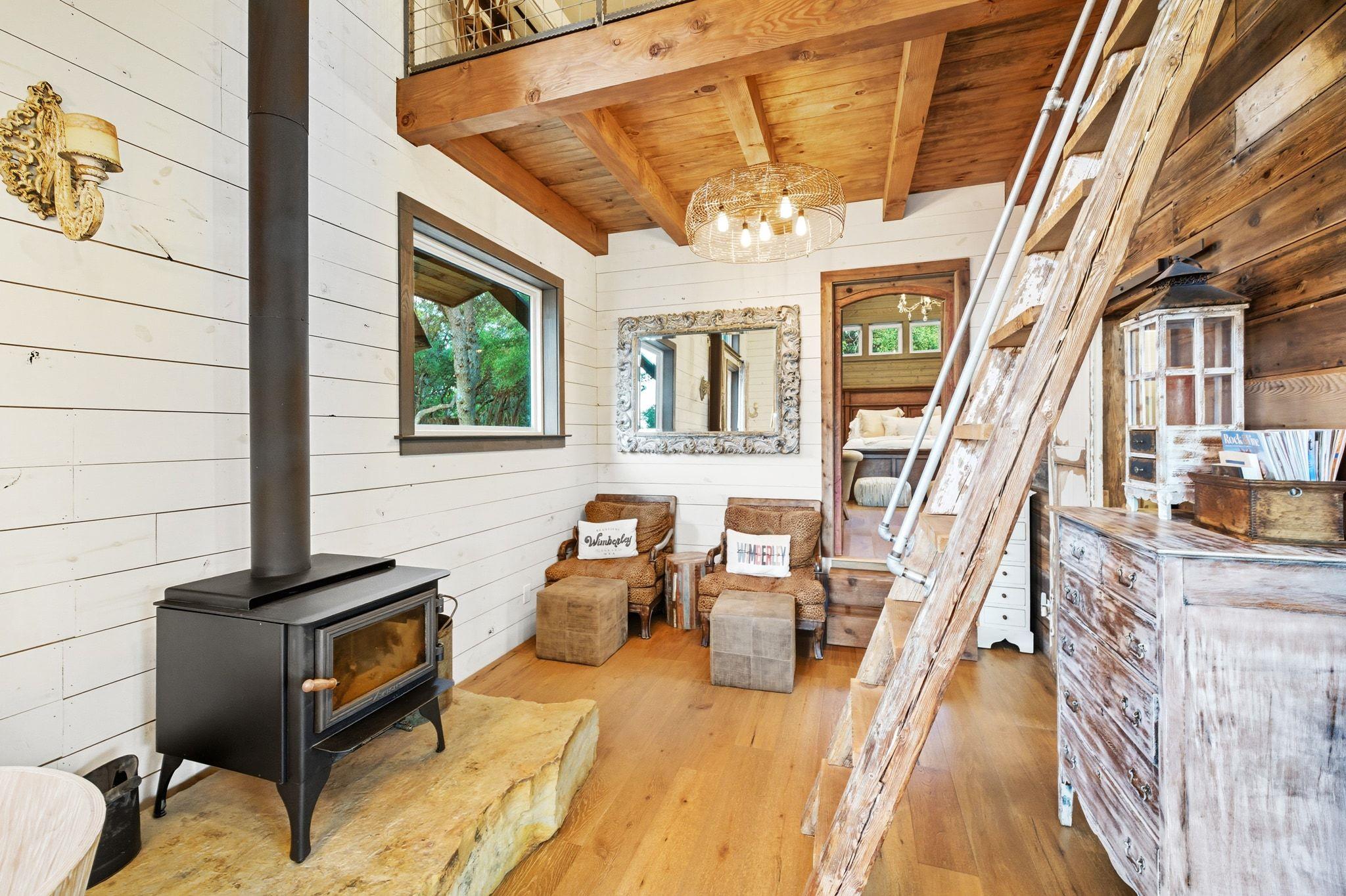 1910 Sandy Point RD, Wimberley