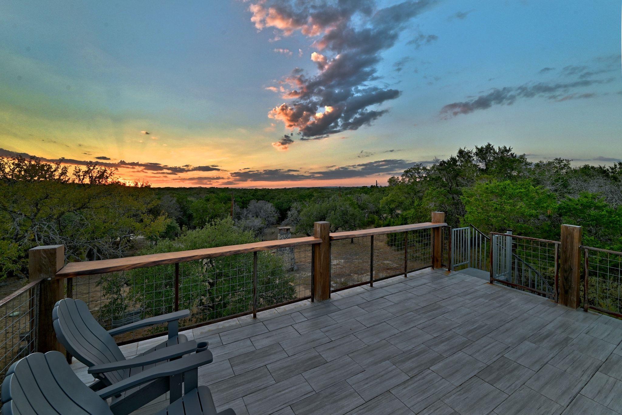 1910 Sandy Point RD, Wimberley