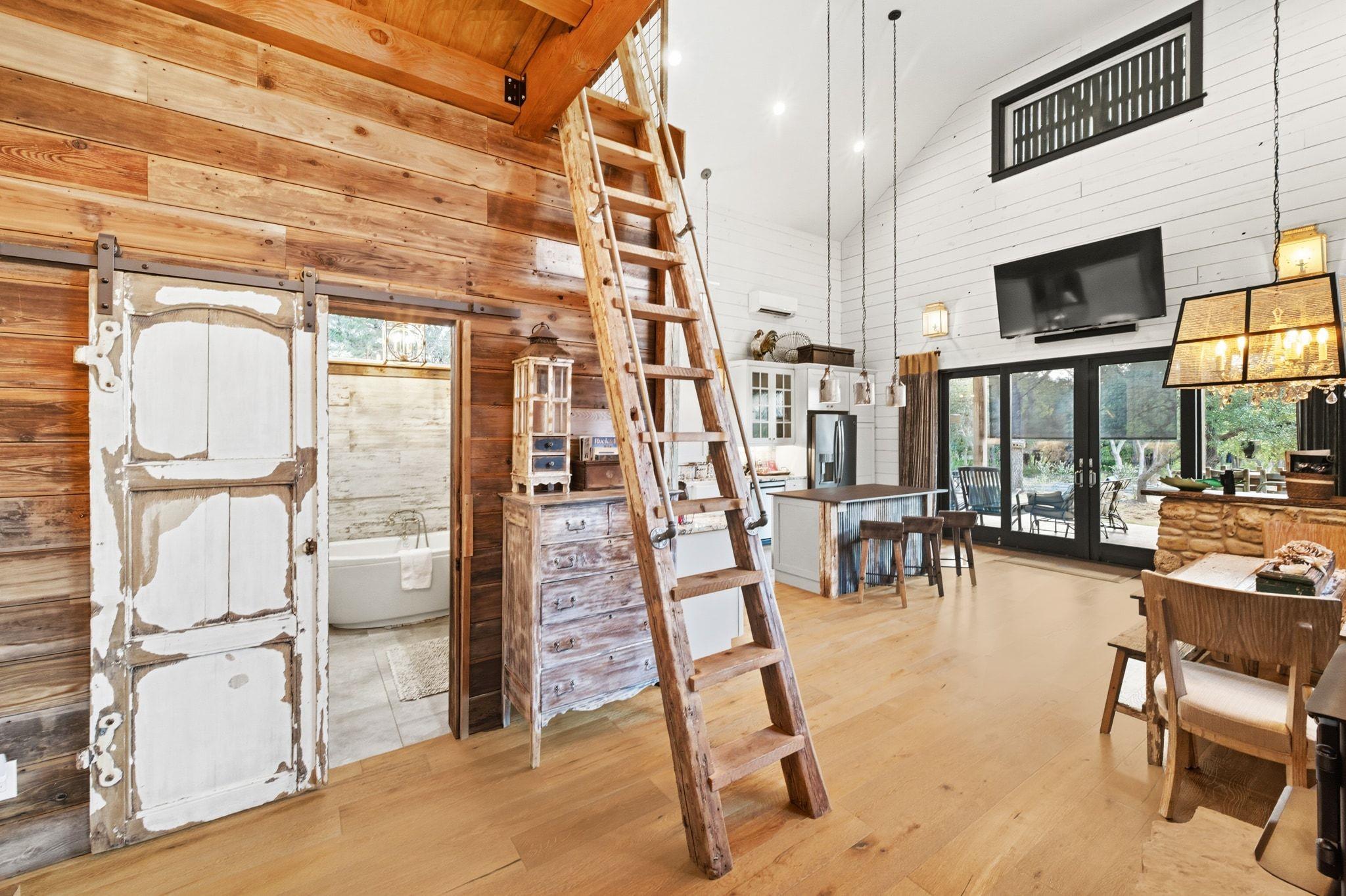 1910 Sandy Point RD, Wimberley