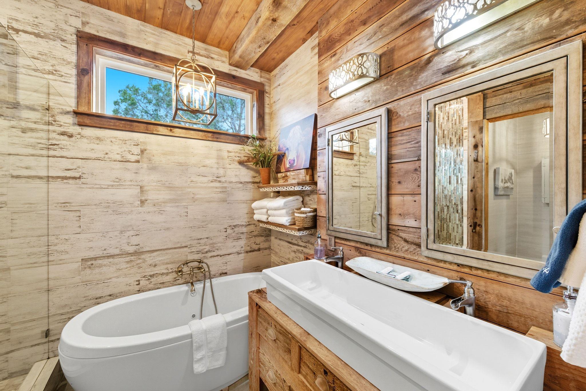 1910 Sandy Point RD, Wimberley