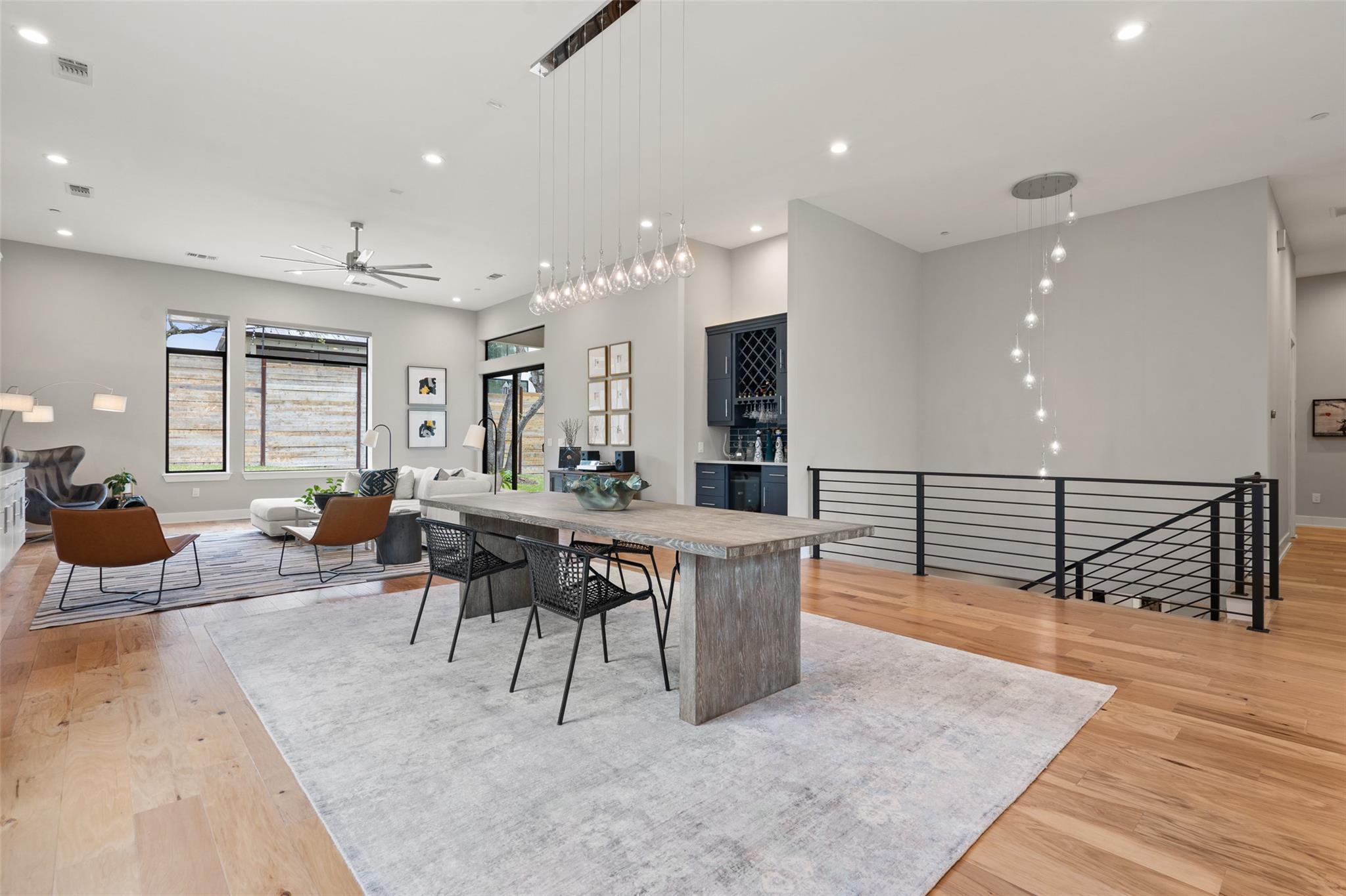 4907 Timberline DR