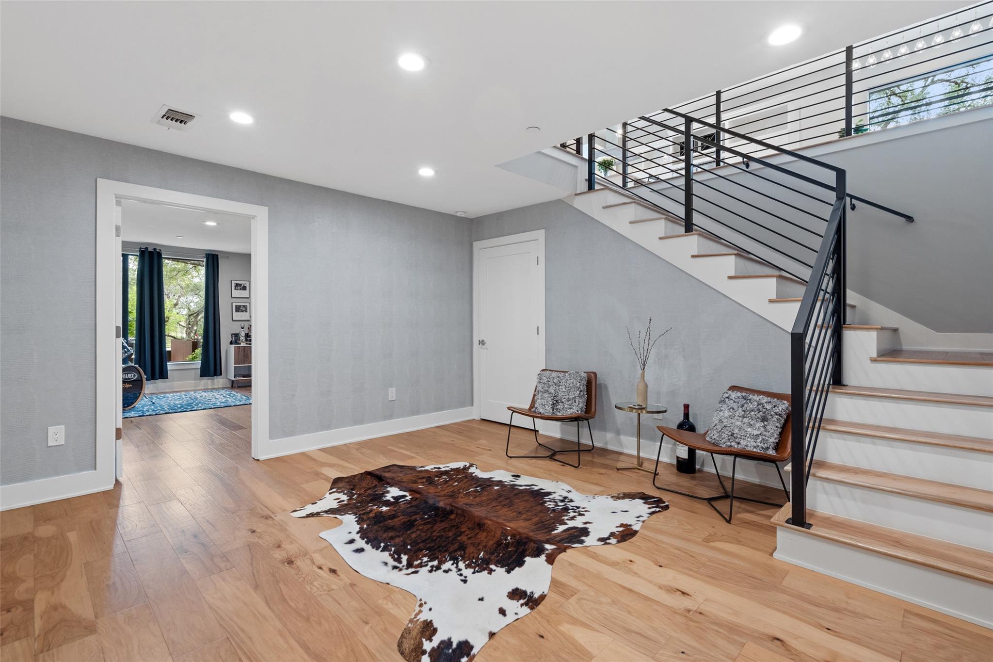 4907 Timberline DR