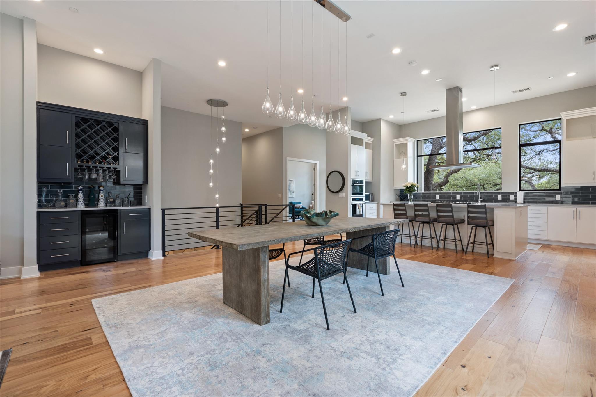 4907 Timberline DR