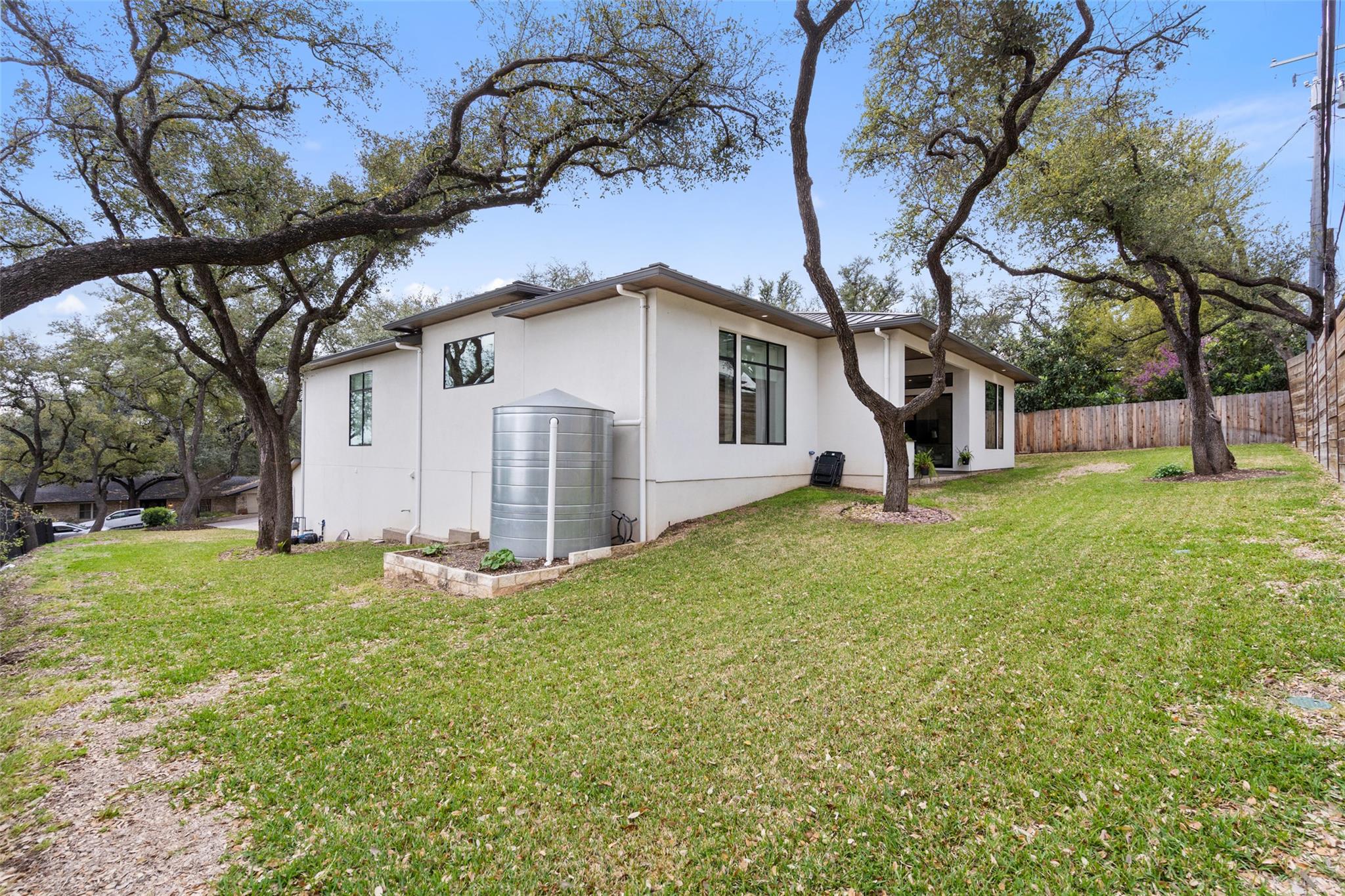 4907 Timberline DR