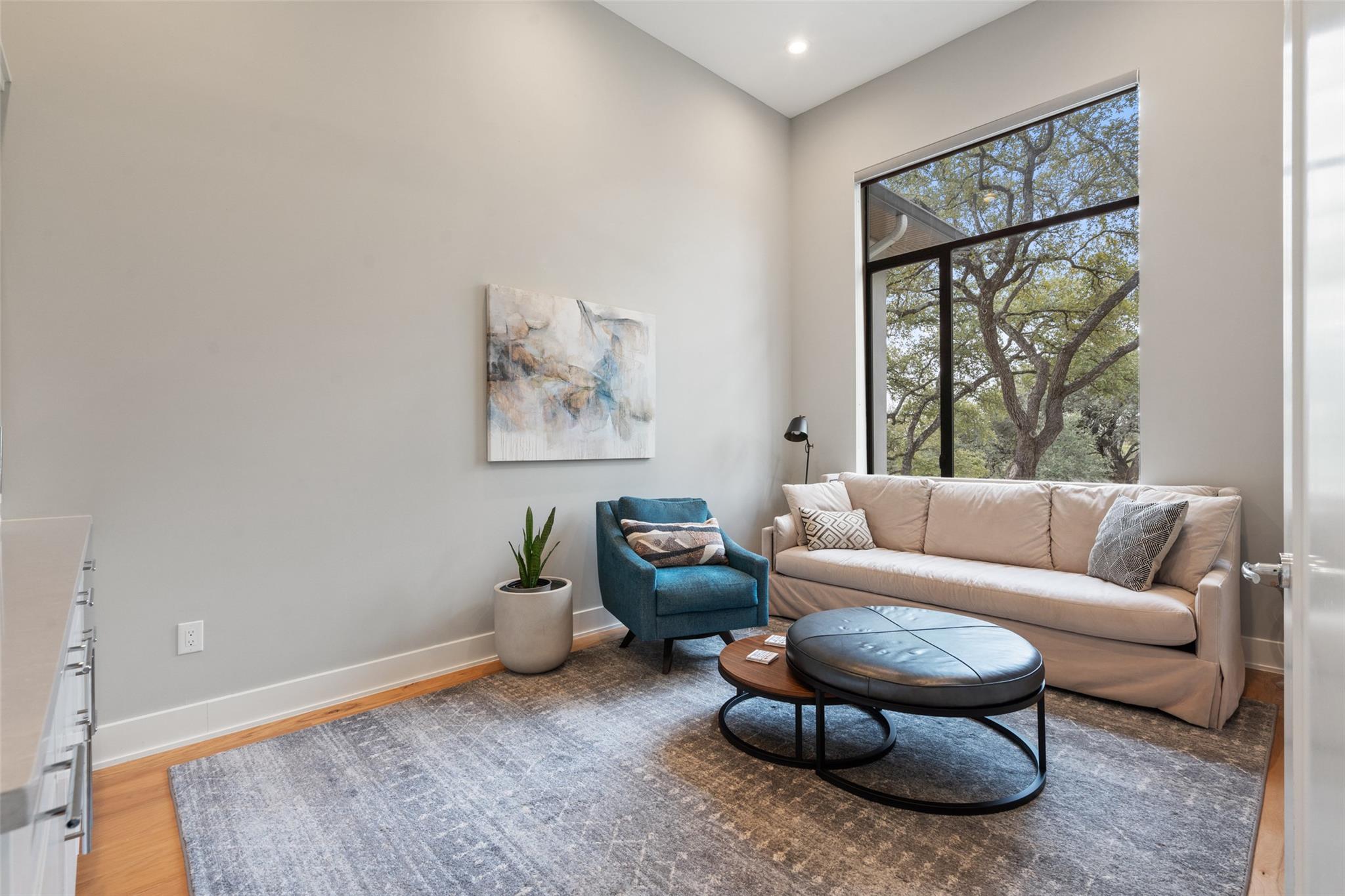 4907 Timberline DR