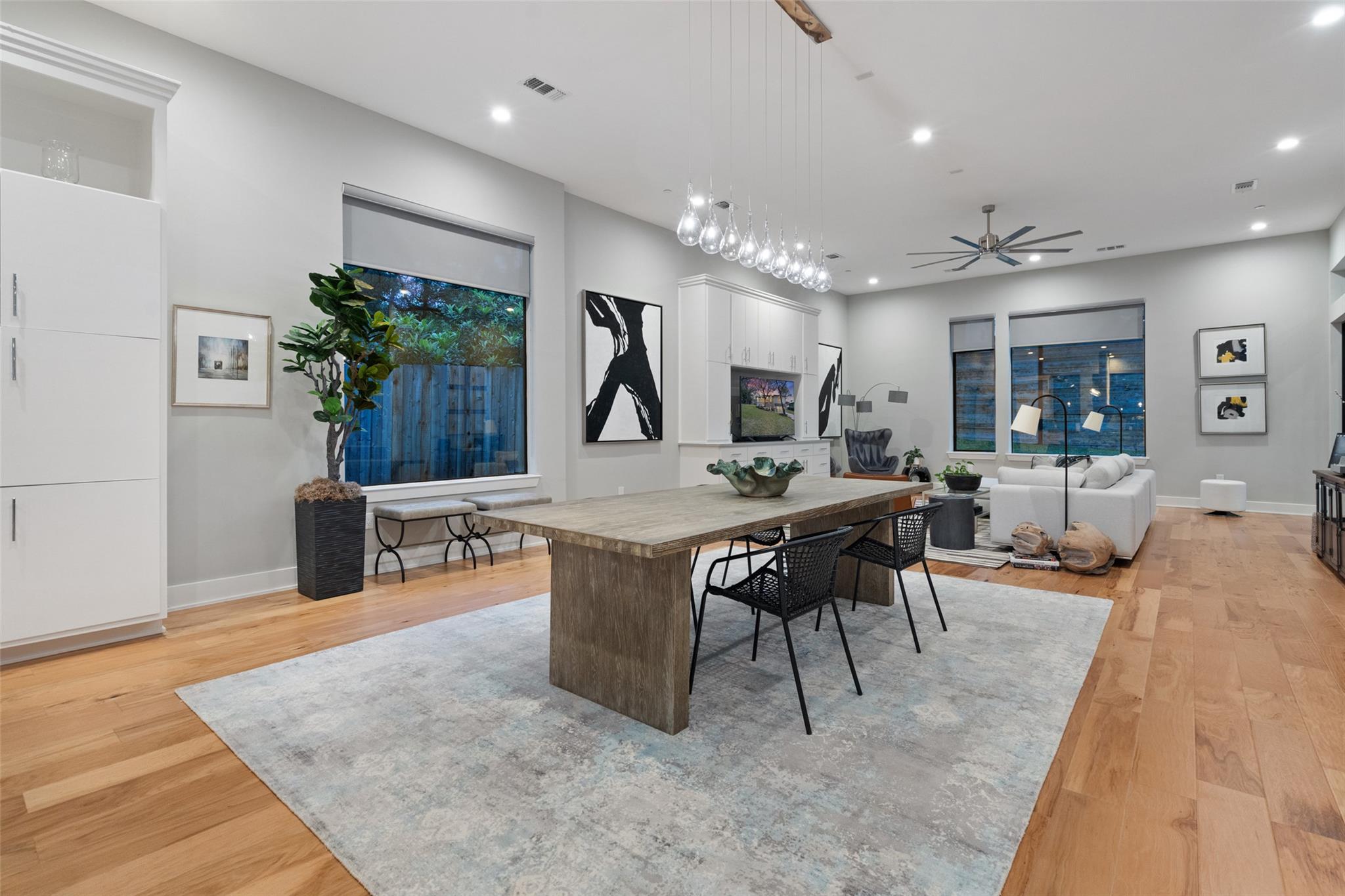 4907 Timberline DR