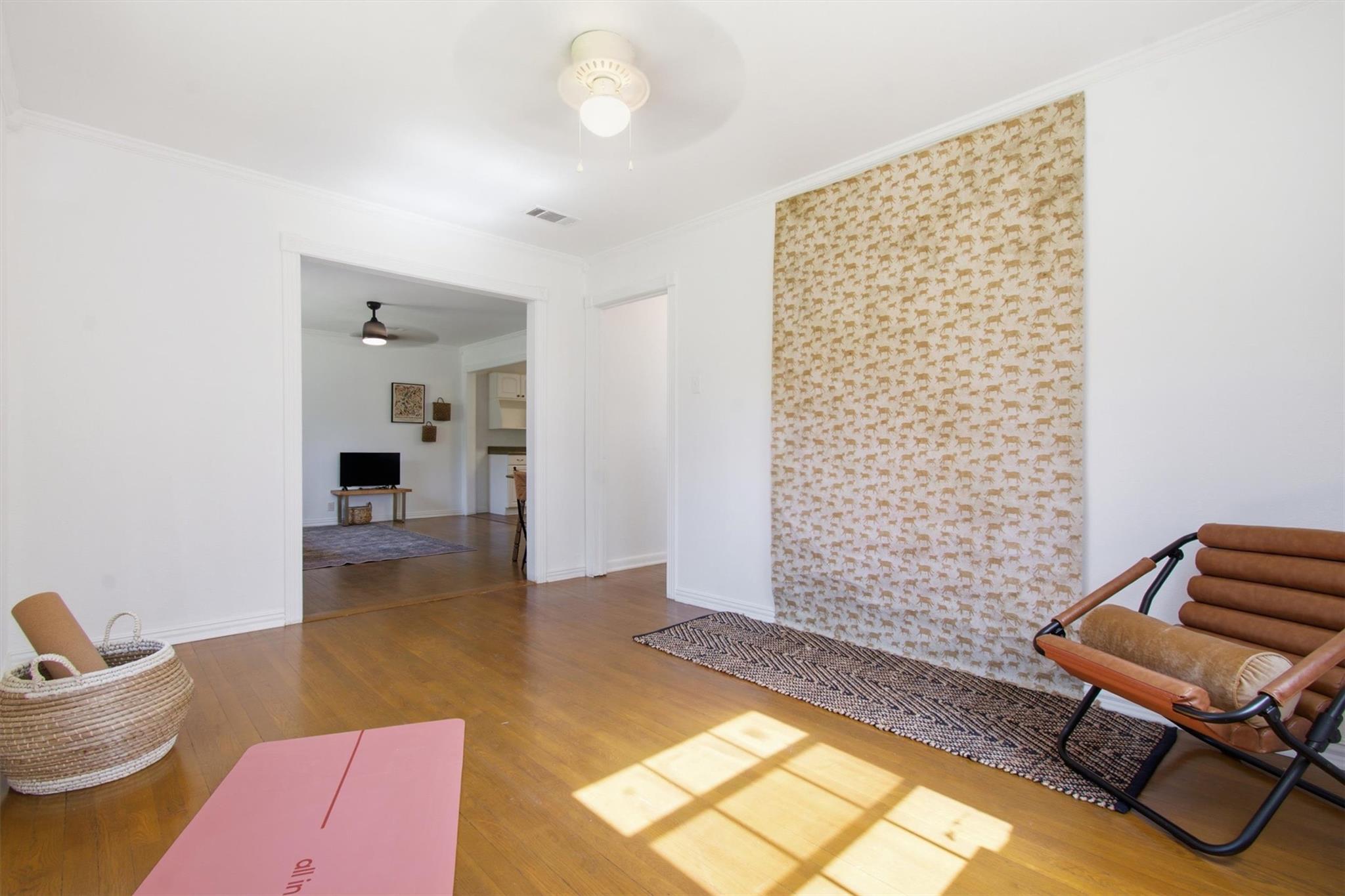901 Barbara DR