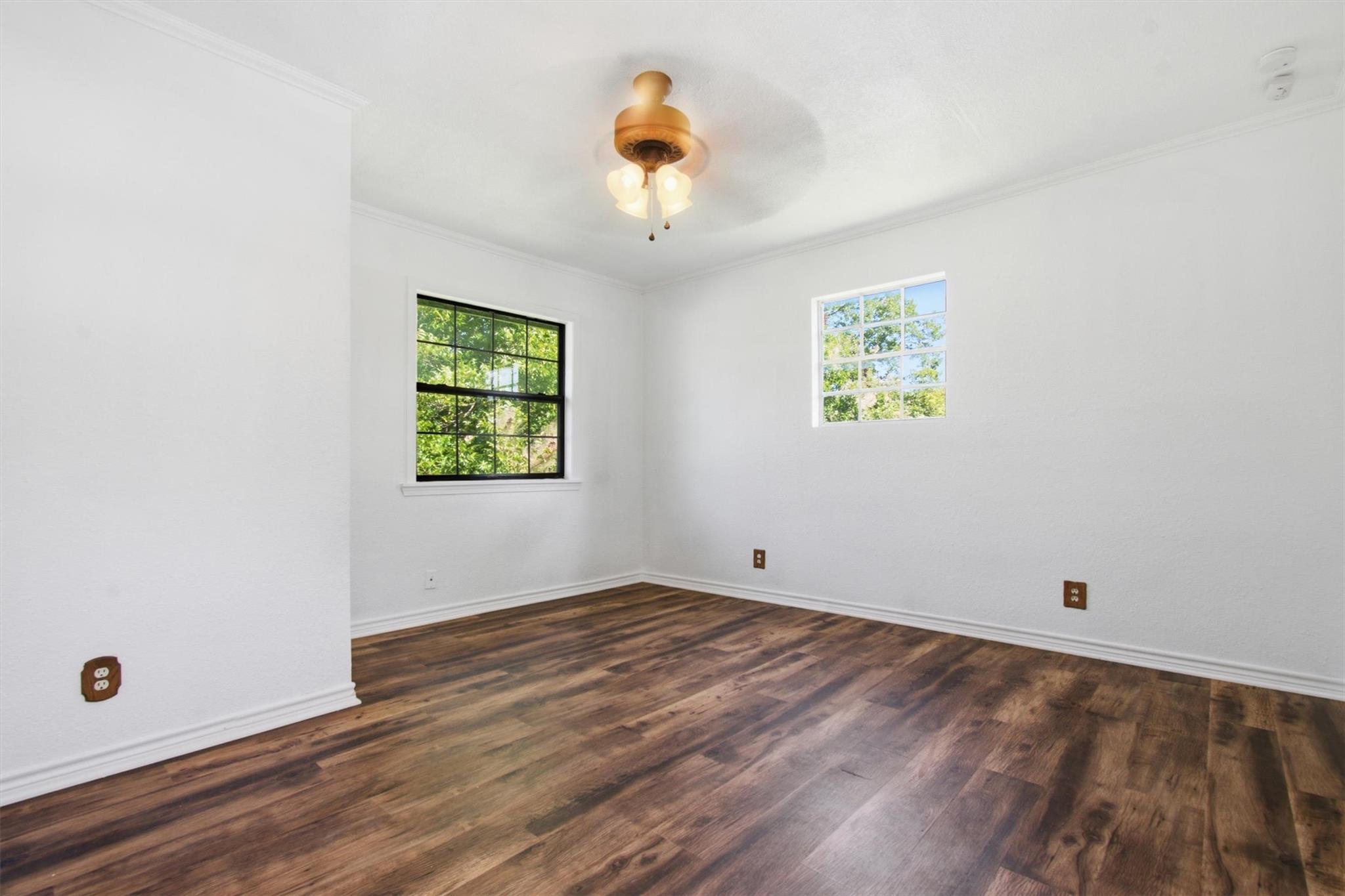 901 Barbara DR