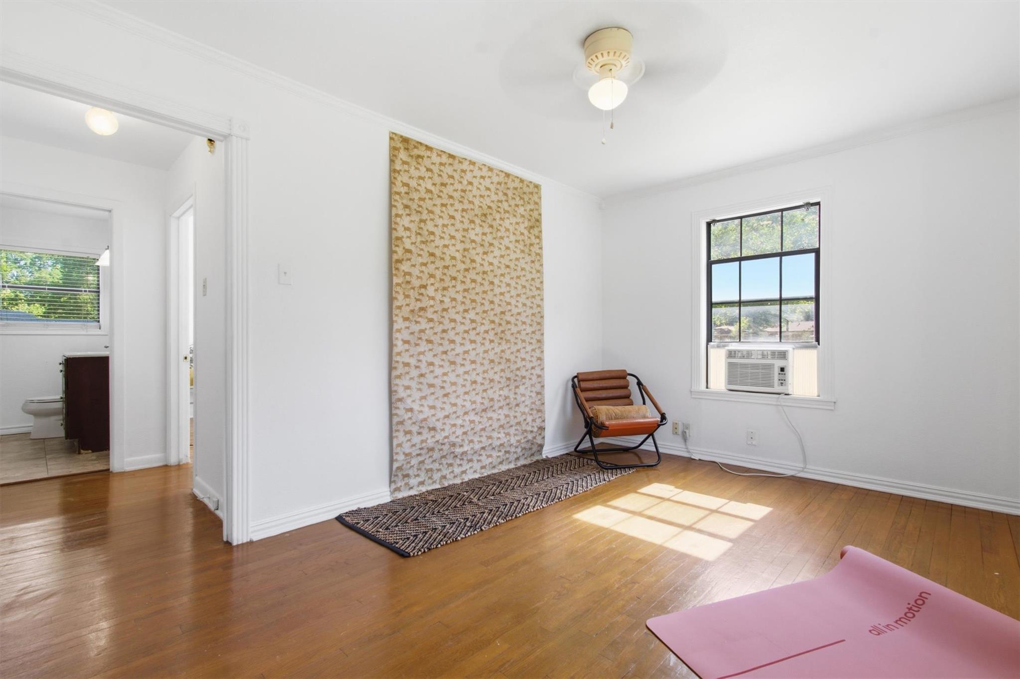 901 Barbara DR