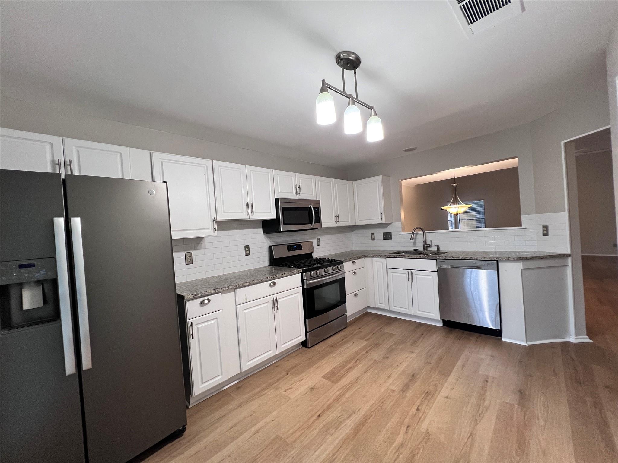 1518 White Oak LOOP