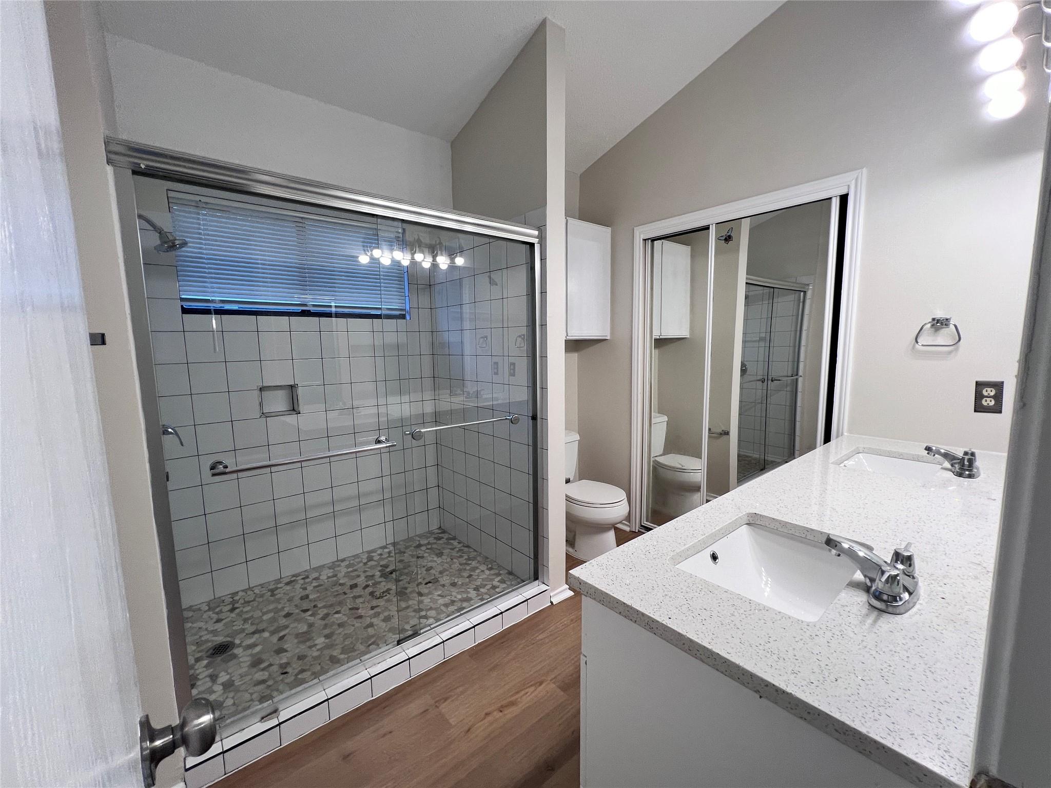 1518 White Oak LOOP