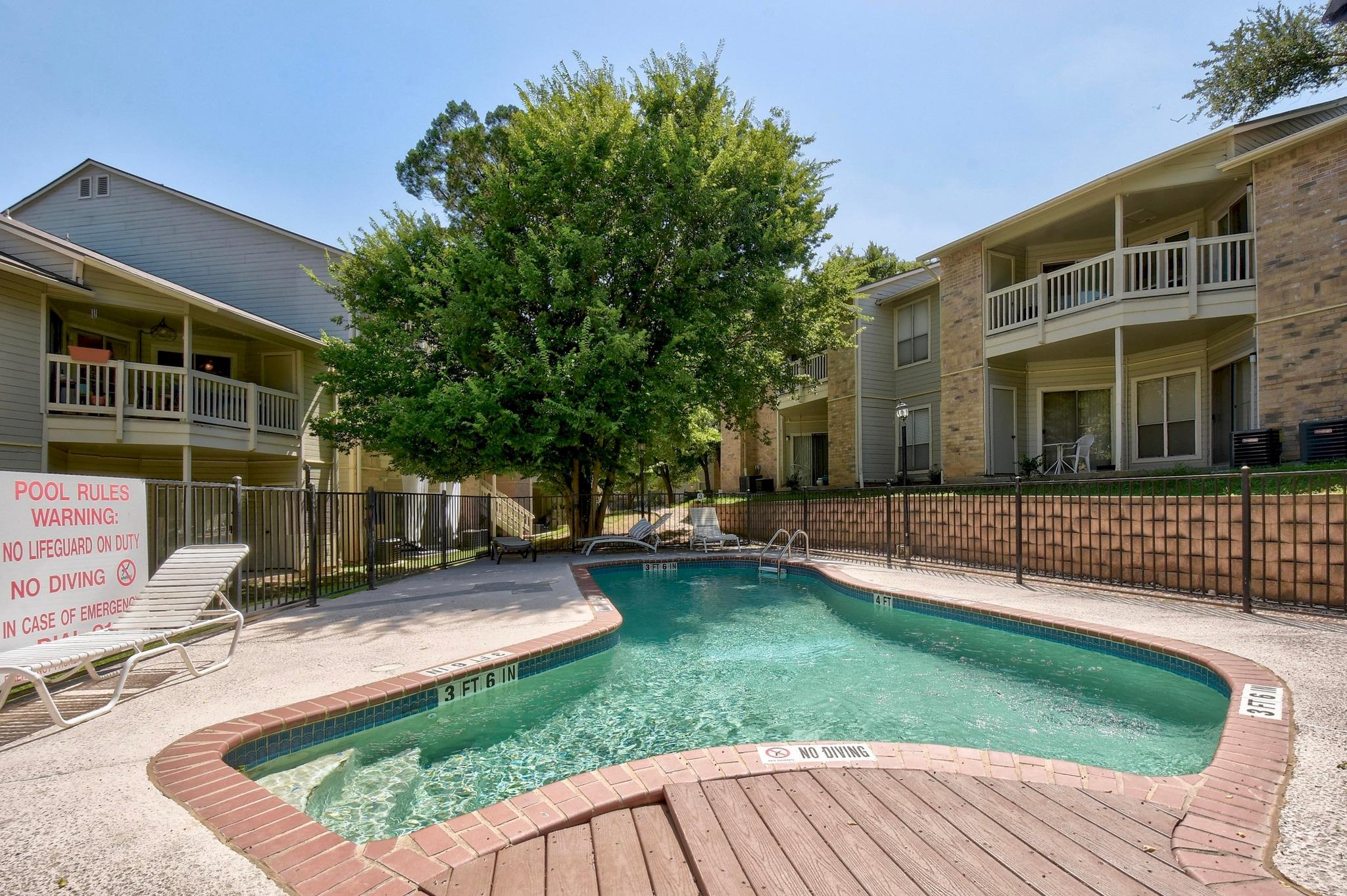 2450 Wickersham LN # 801