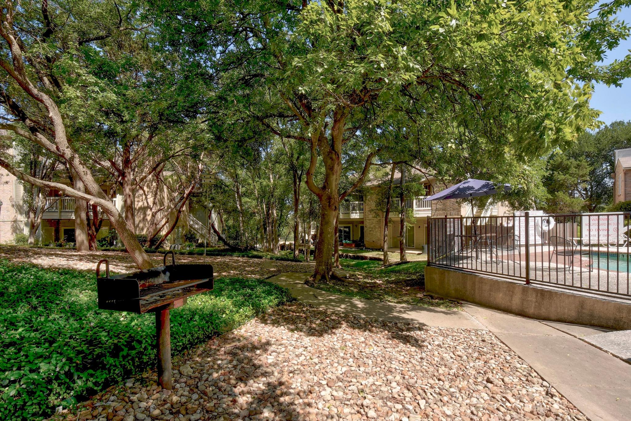 2450 Wickersham LN # 801