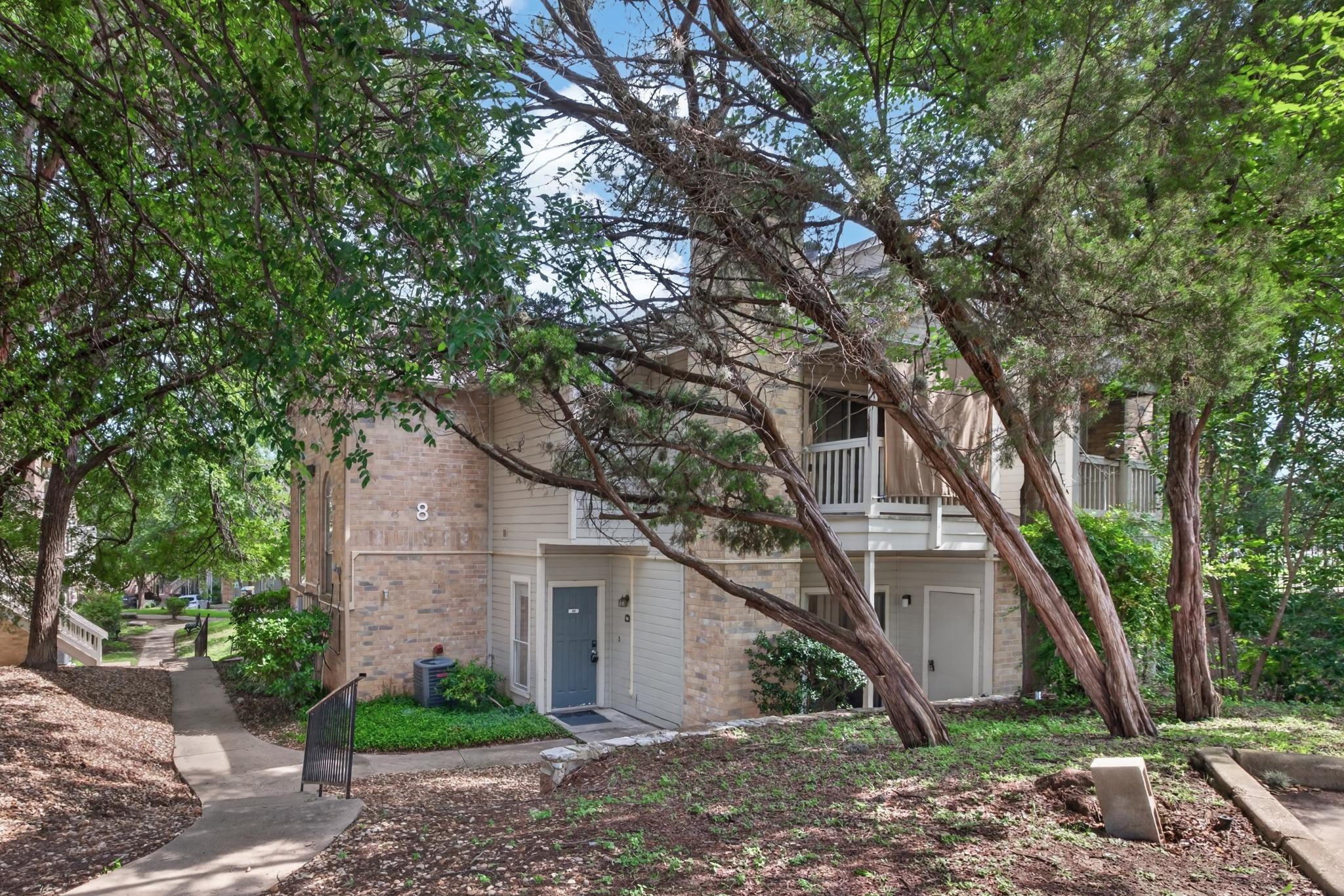 2450 Wickersham LN # 801