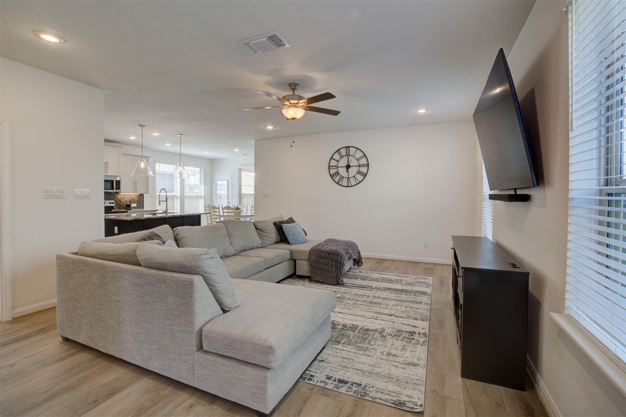 3257 Fox Sedge