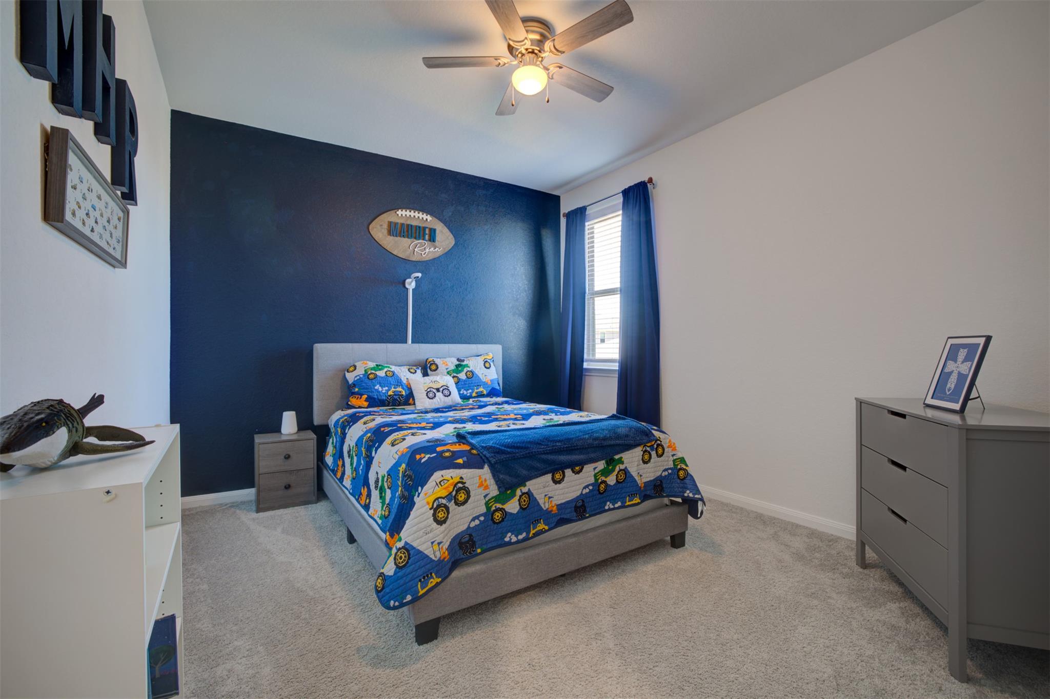 3257 Fox Sedge