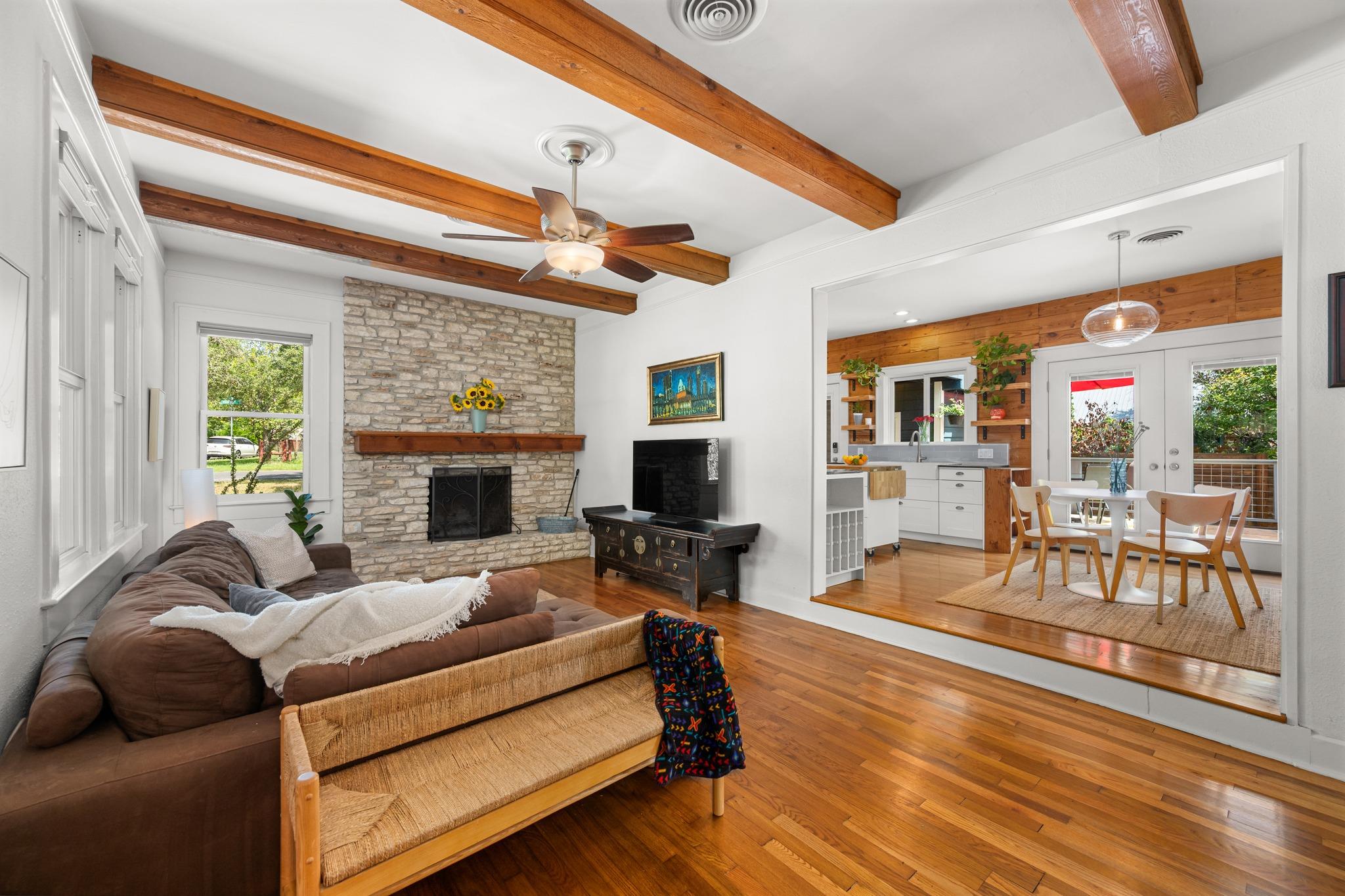 2205 S Balboa RD