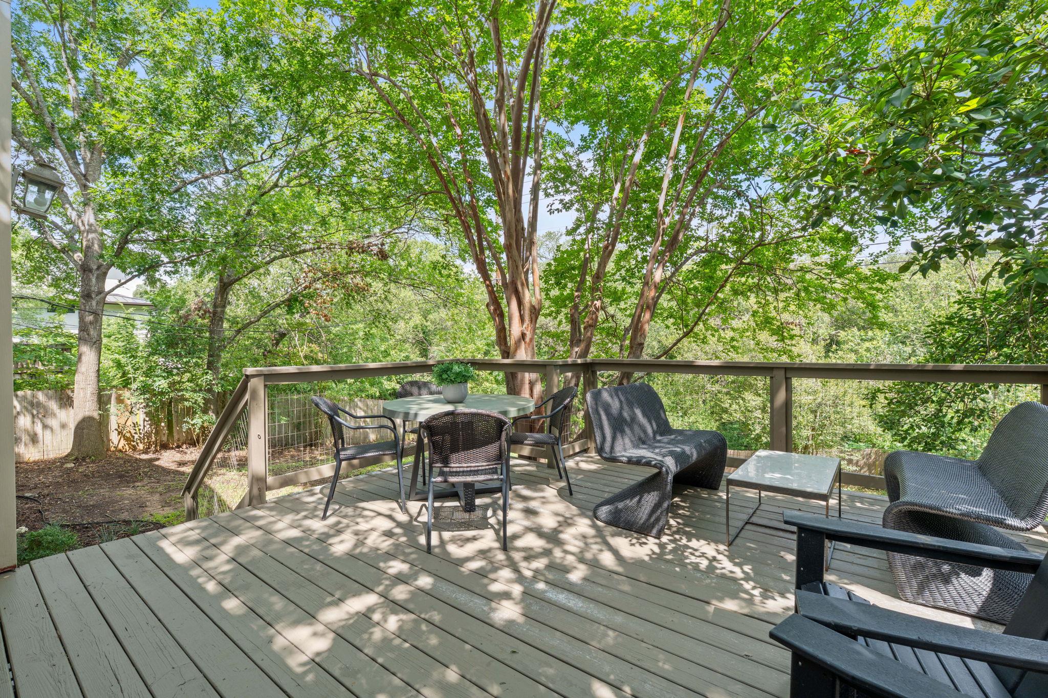 3633 Peregrine Falcon DR